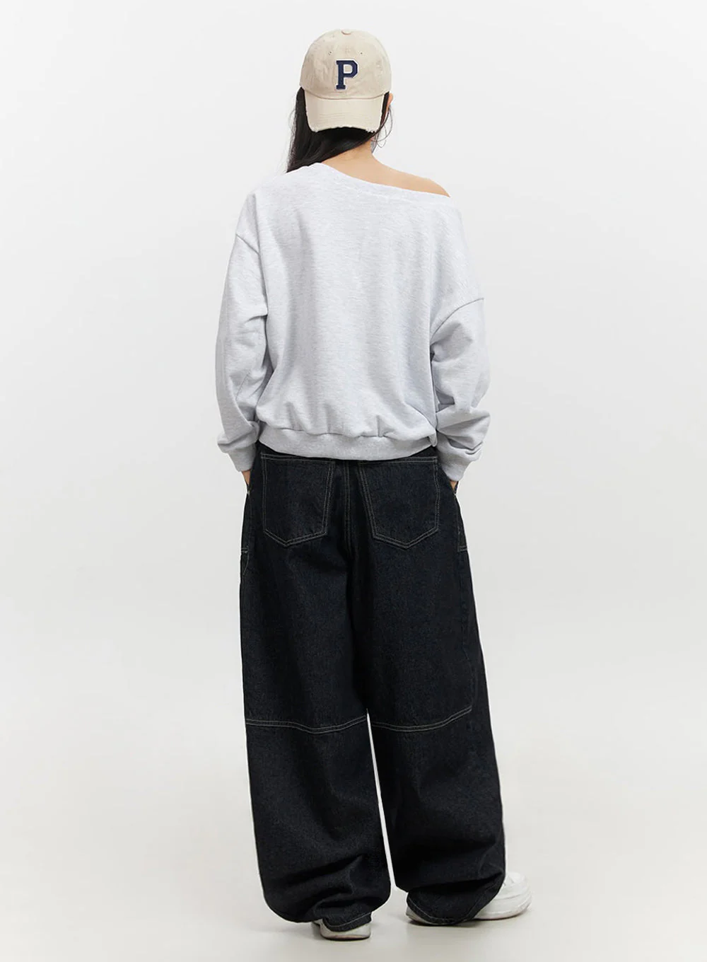 One-Shoulder Graphic Crewneck IF510 - Image 12
