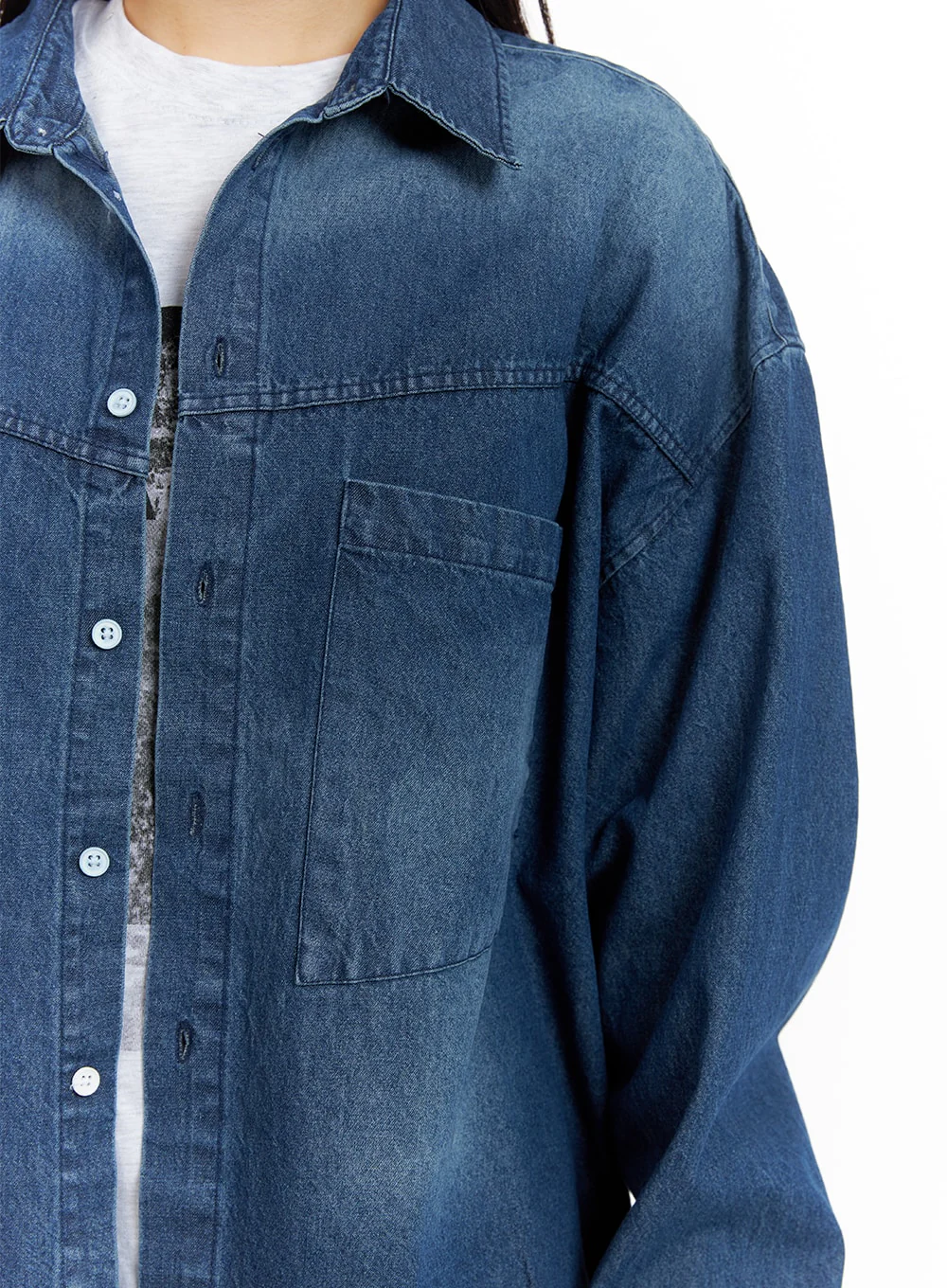 Oversized Denim Pocket Blouse CM419 - Image 4