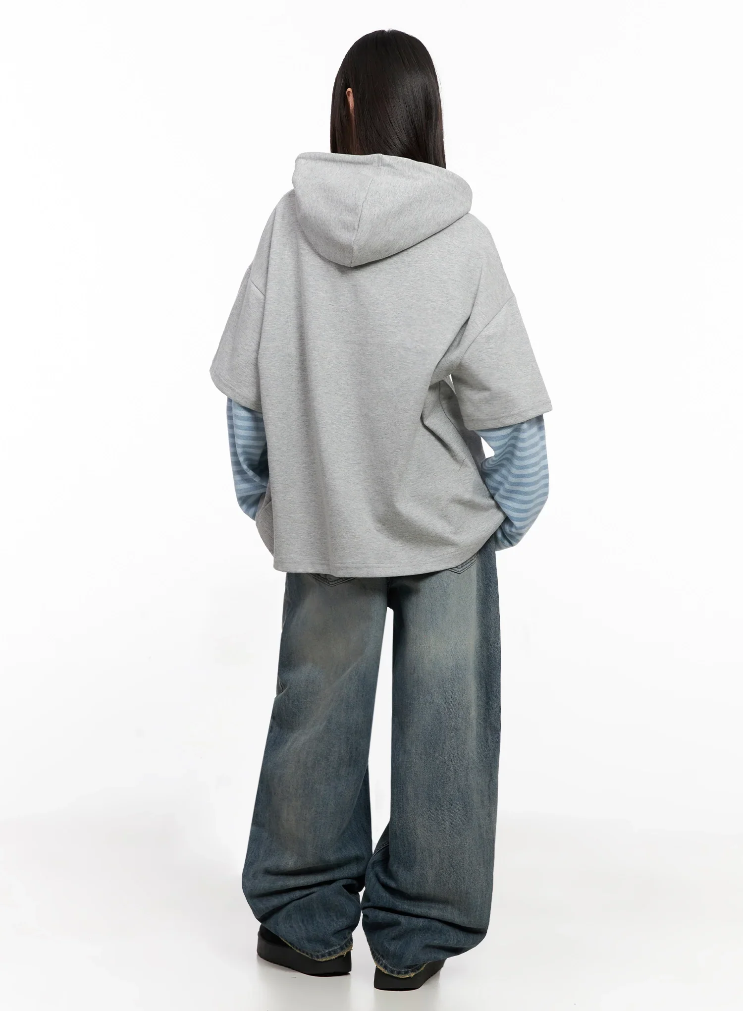 Oversized Graphic Hoodie IN507 - Image 10