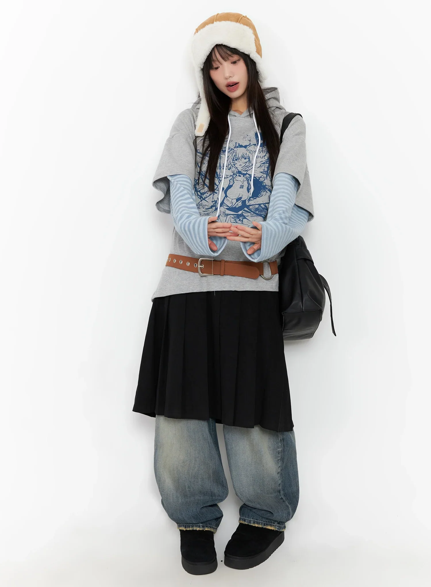 Oversized Graphic Hoodie IN507 - Image 11