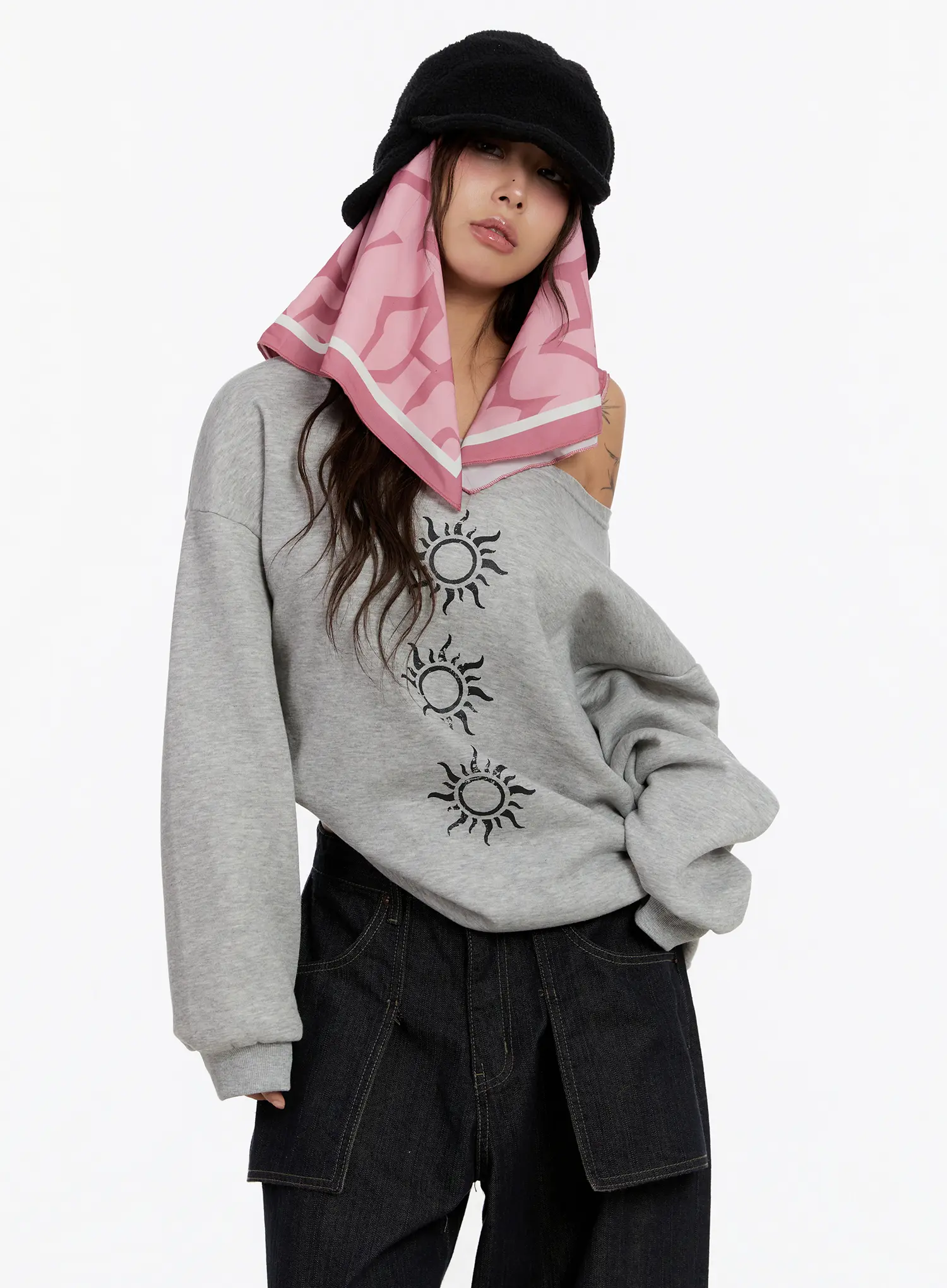 Oversized Graphic Off-Shoulder Sweatshirt CN527