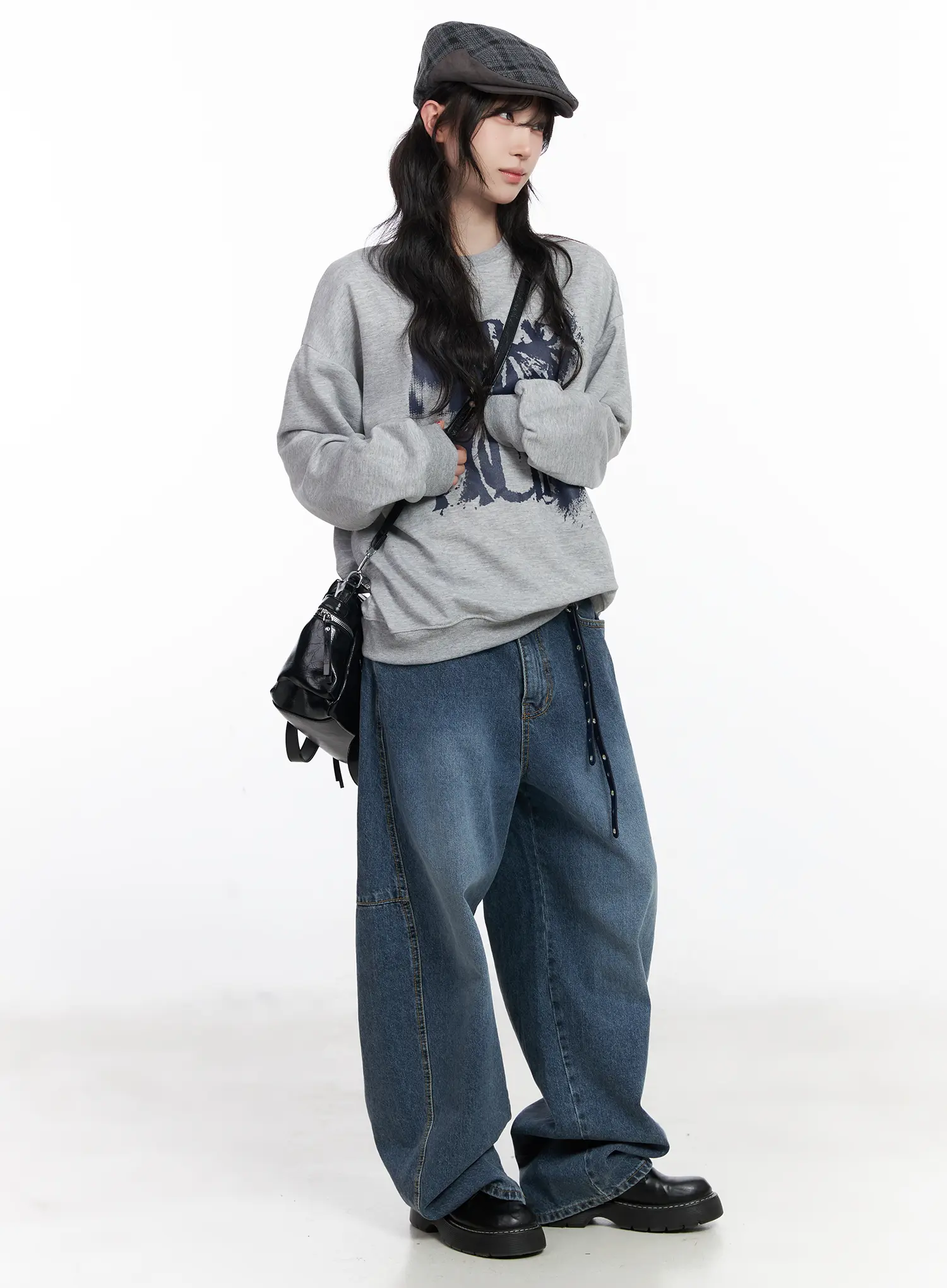 Oversized Graphic Sweatshirt CJ527