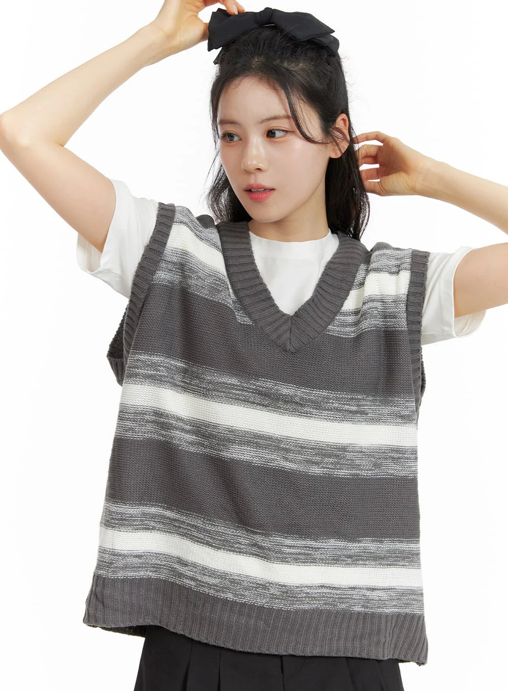 Oversized Striped Knit Sweater Vest OM419 - Image 4