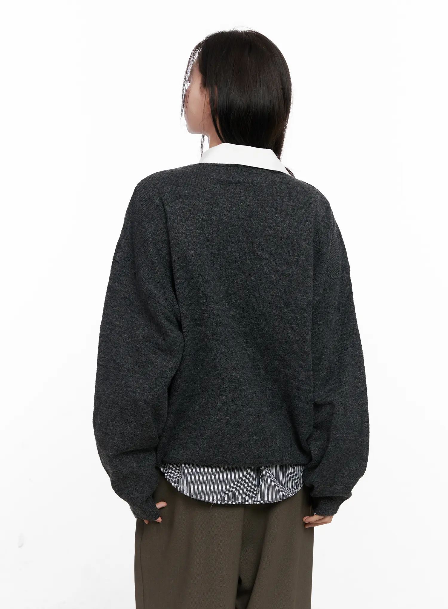 Oversized V-Neck Cardigan CN504 - Image 8