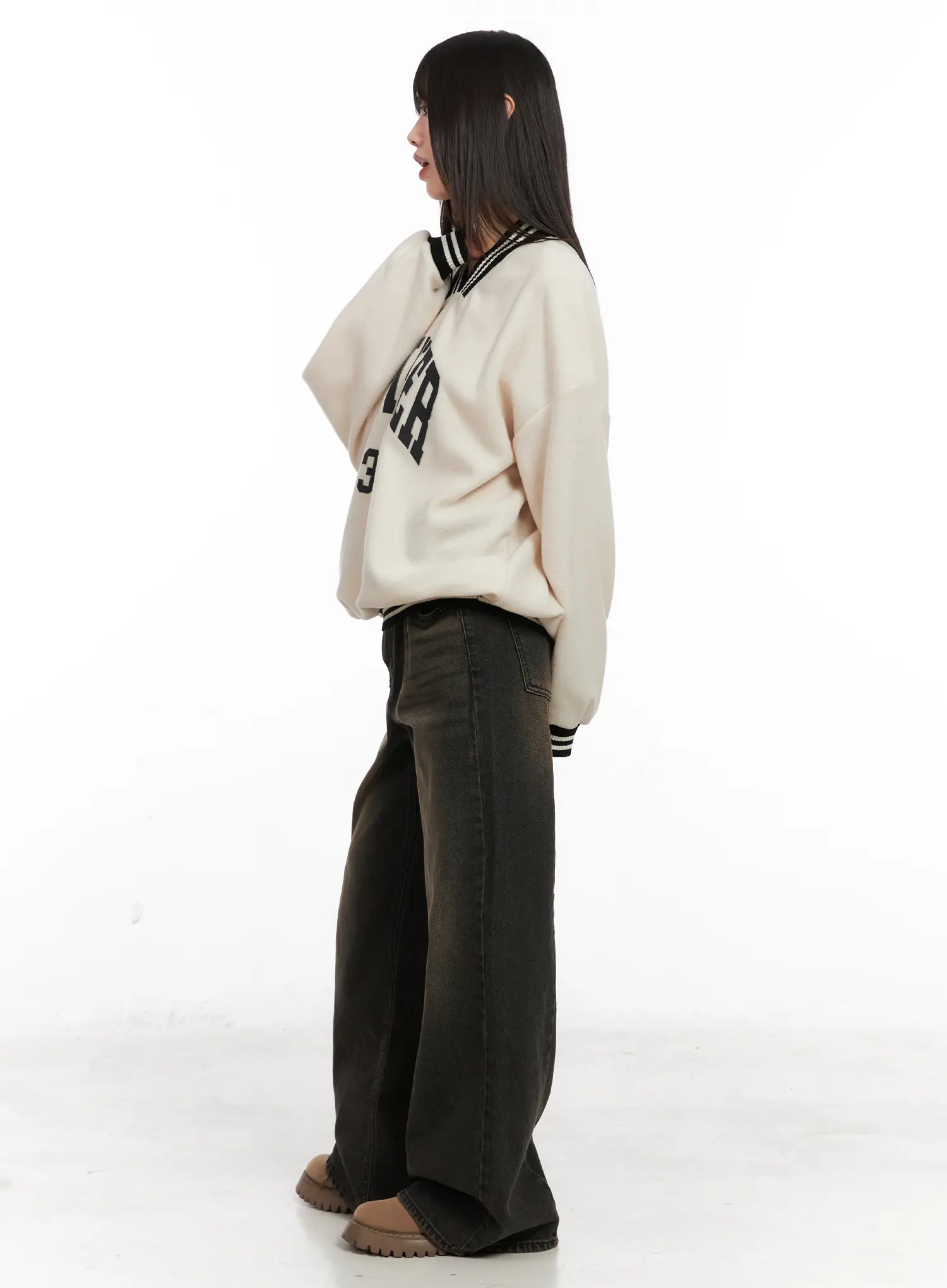 Oversized Varsity Style Sweatshirt CN521 - Image 3