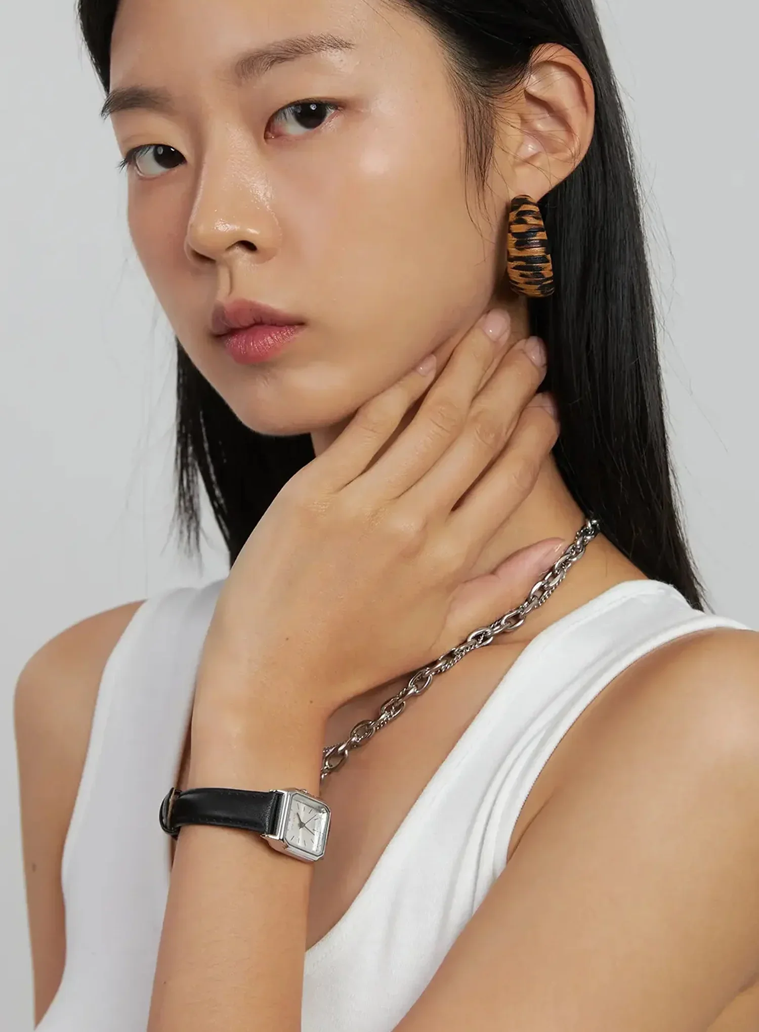 Pattern Hoop Earrings IJ509 - Image 5