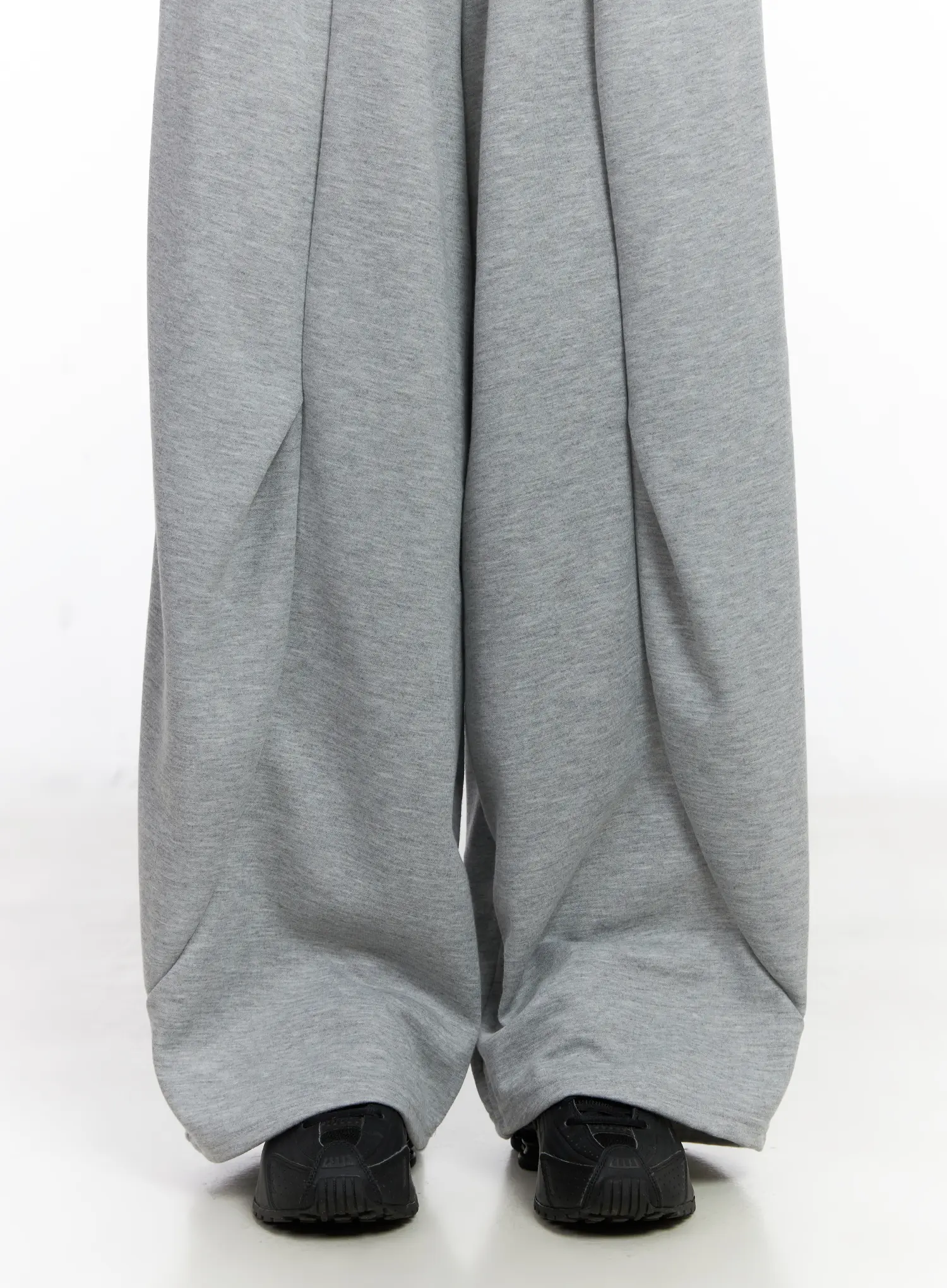 Pin Tuck Balloon-Fit Sweatpants CJ523 - Image 4