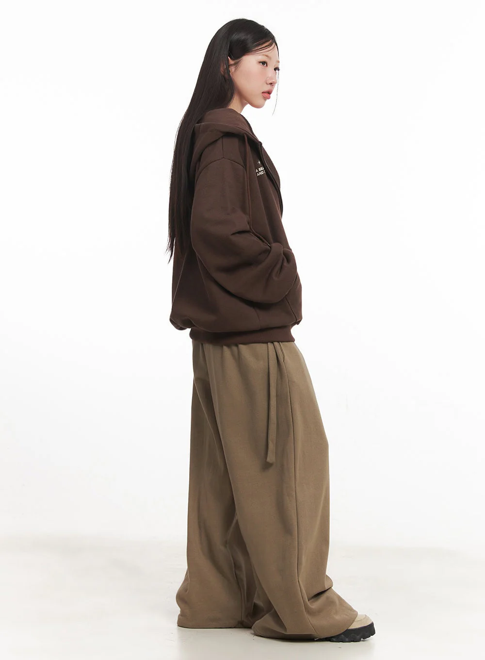 Pintuck Belt Wide-Leg Sweatpants IM528 - Image 10
