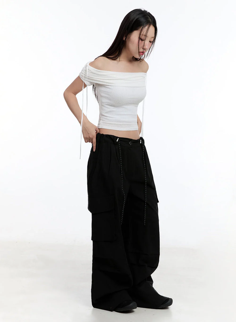 Pintuck Wide-Leg Pants IU509 - Image 2