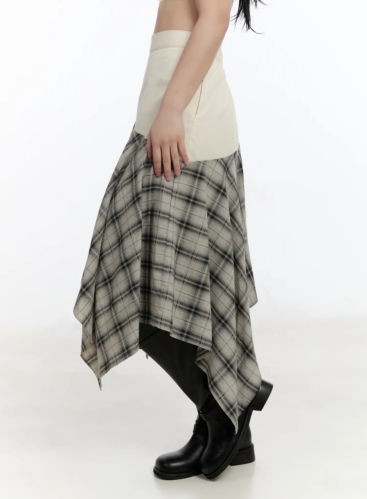 Plaid Layered Asymmetric Skirt F516 - Image 10