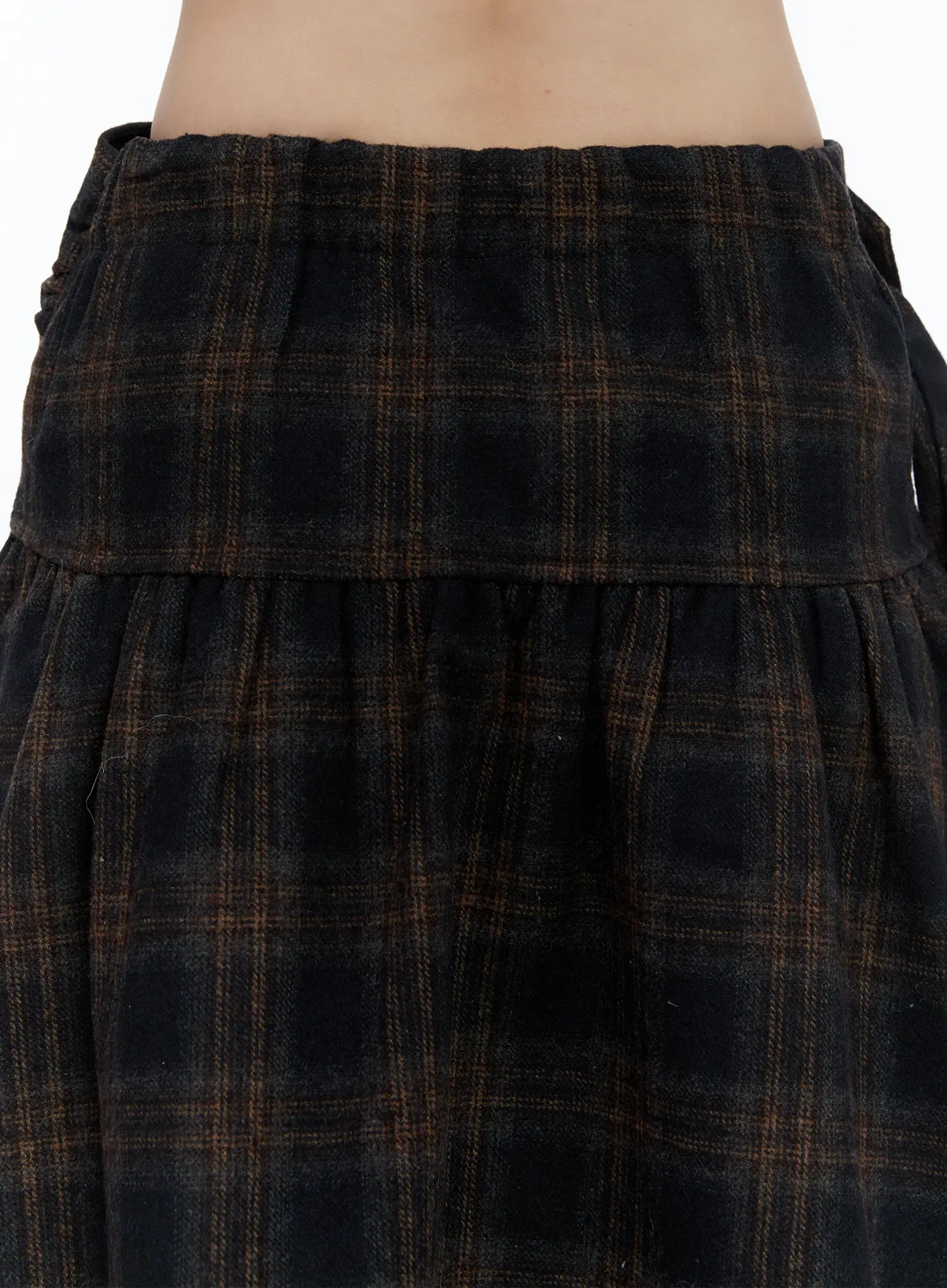 Plaid Tie-Wrap Midi Skirt CN517 - Image 10