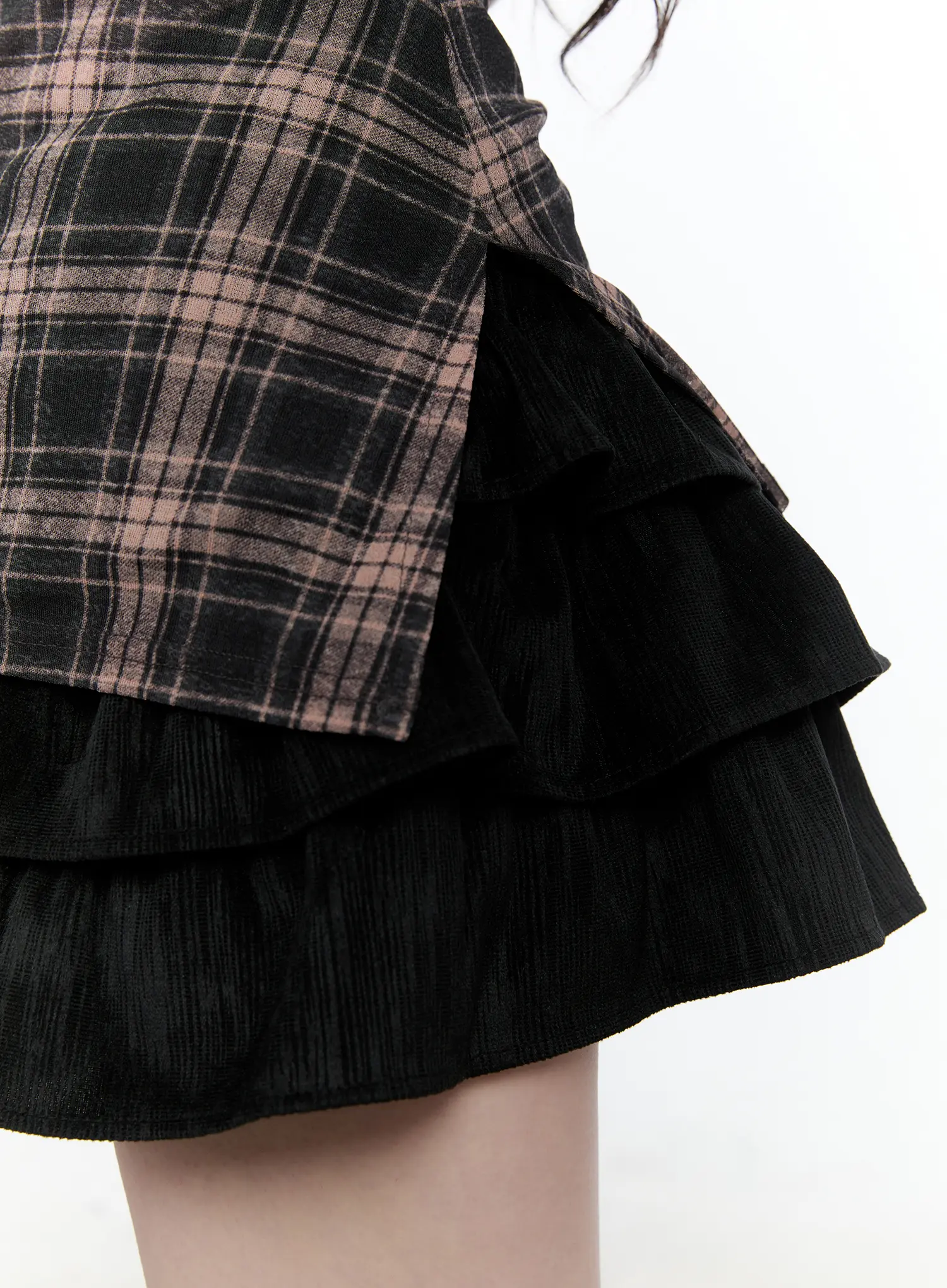 Plaid Tube Slit Top CN517 - Image 9