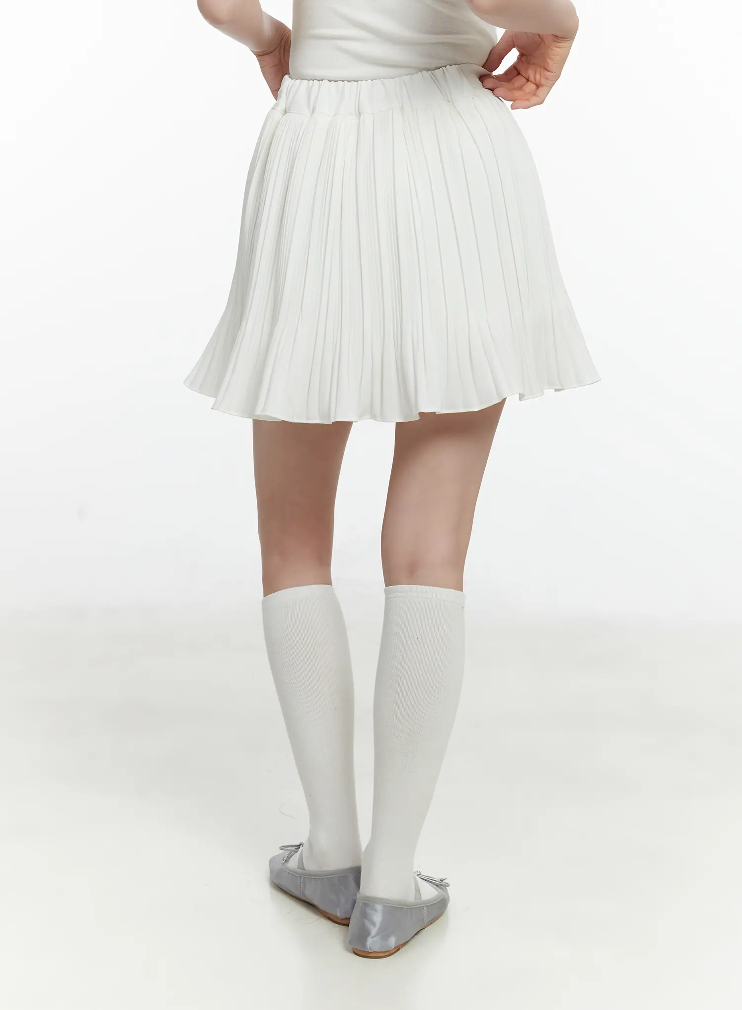 Pleated Flare Mini Skirt F502 - Image 7