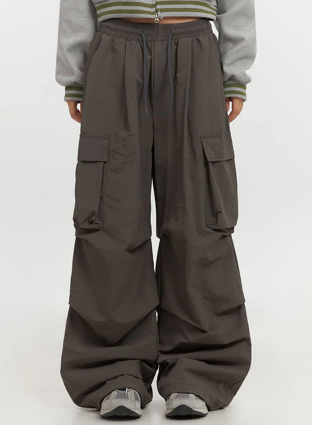 Pocketed Wide-Leg Cargo Pants IF510 - Image 3