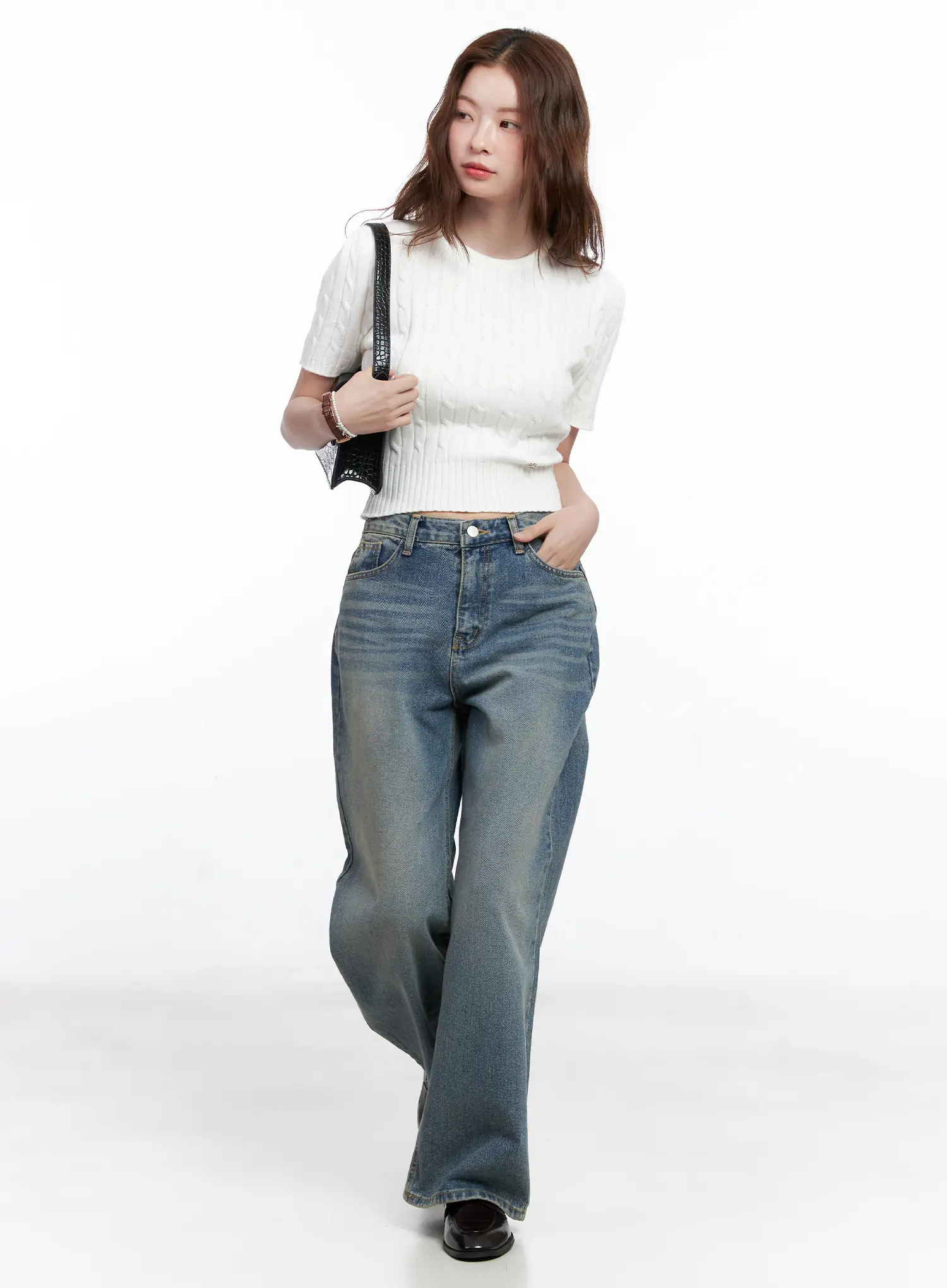 Qu Wide-Leg Vintage Wash Jeans CG521 - Image 2
