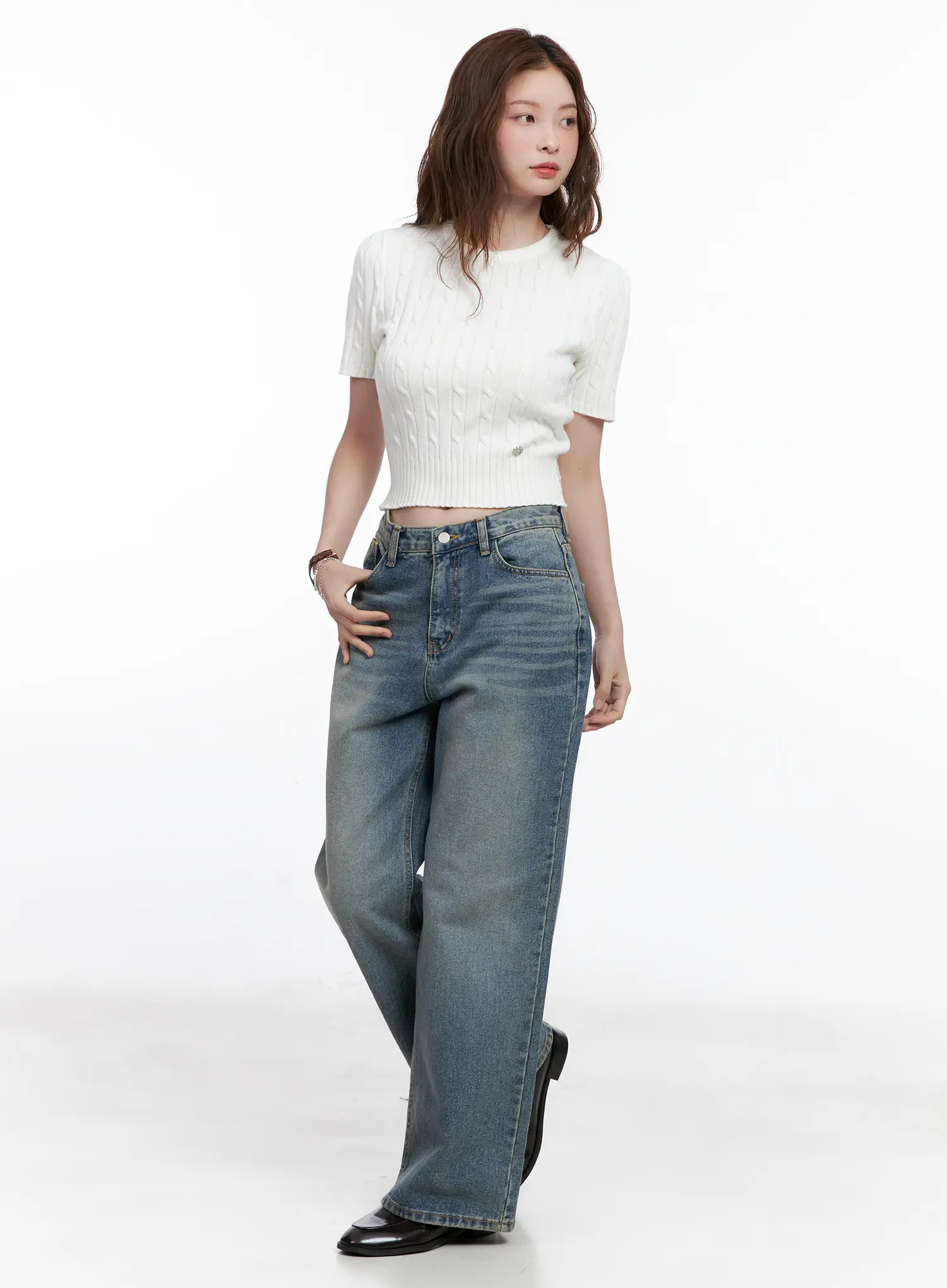 Qu Wide-Leg Vintage Wash Jeans CG521 - Image 5