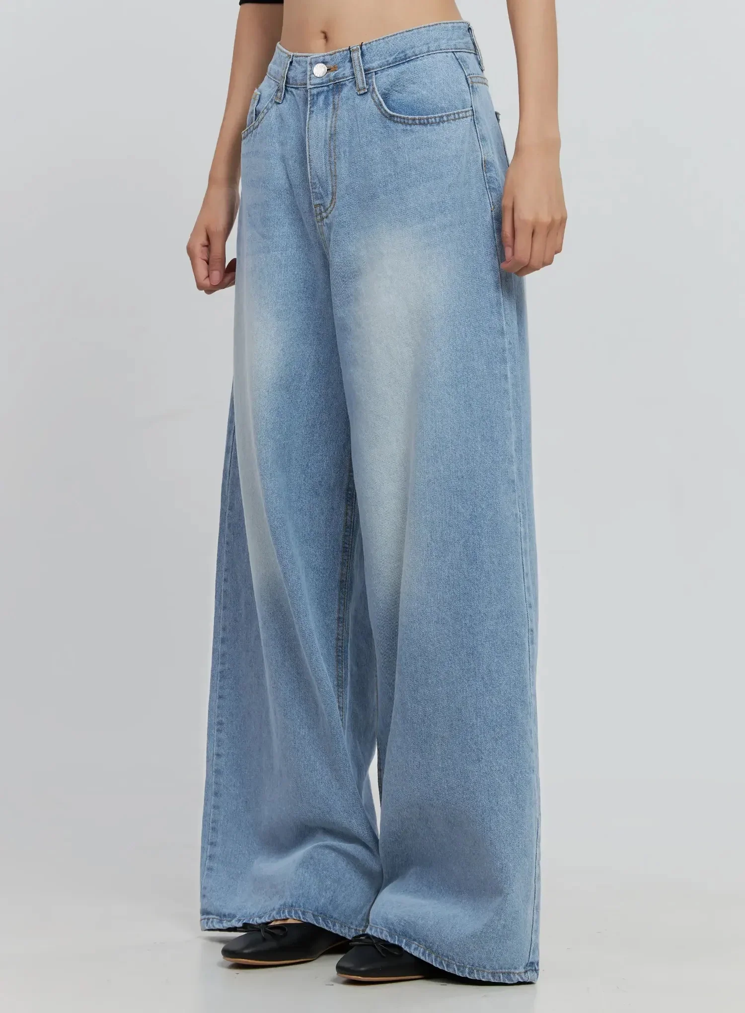 Ramos Washed Wide-Leg Jeans IS516 - Image 6