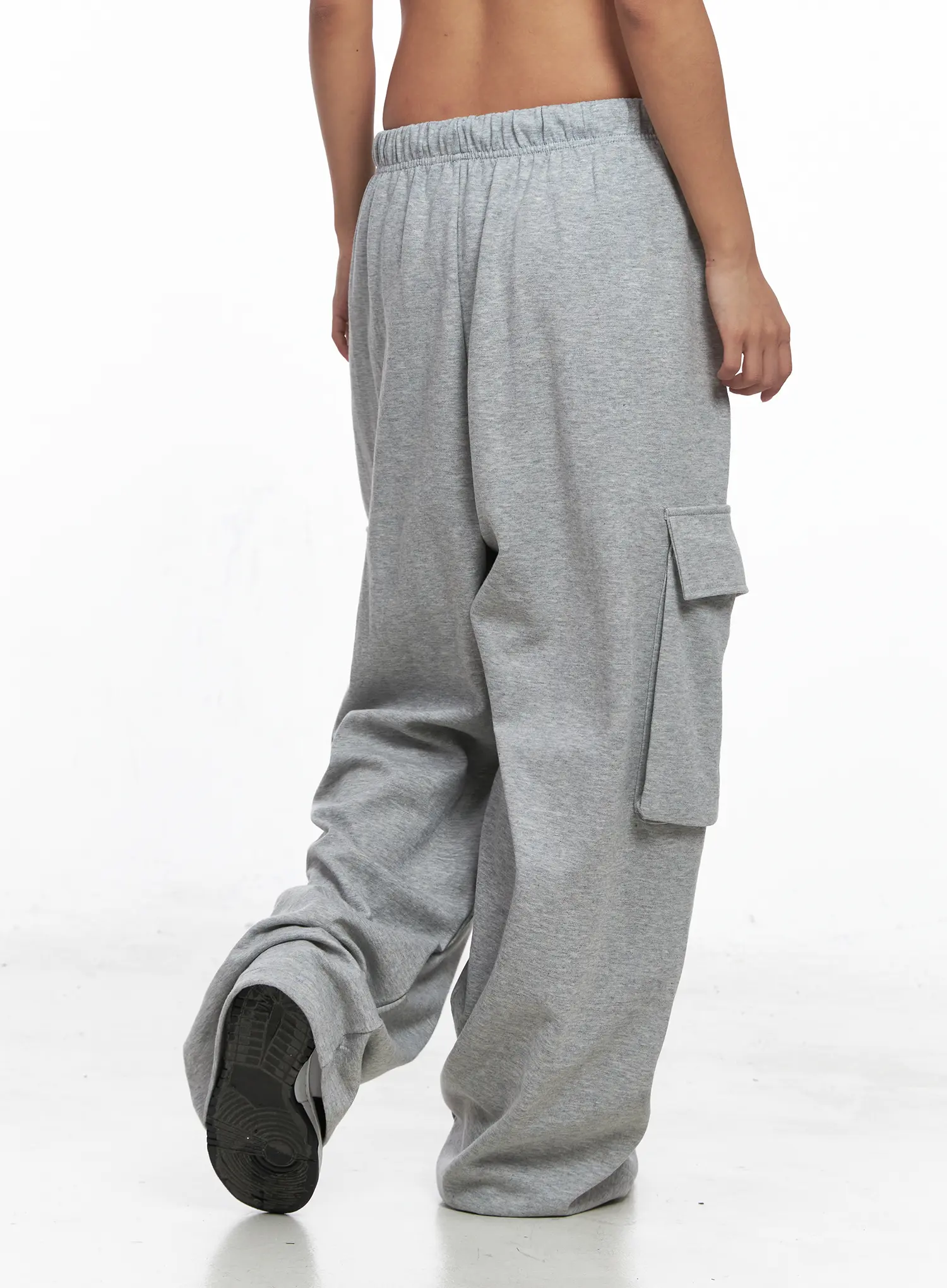 Relaxed Fit Cargo Sweatpants CO513 - Image 4