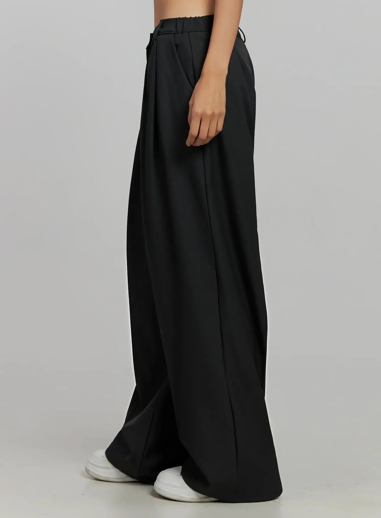 Relaxed Fit Wide-Leg Trousers IJ502 - Image 13