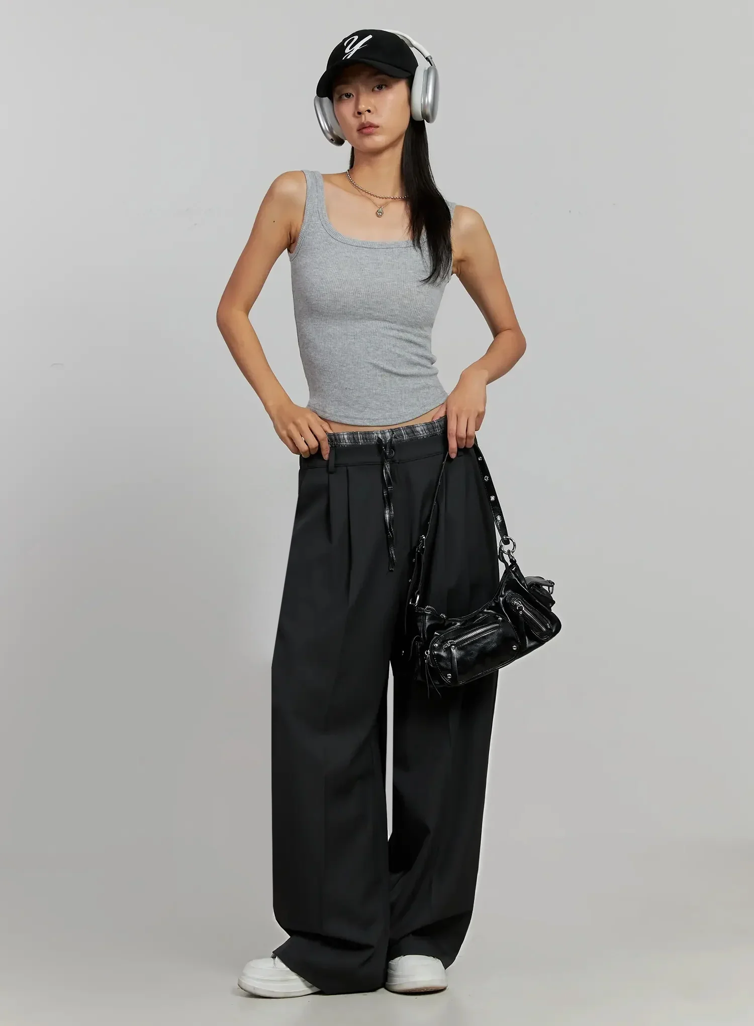 Relaxed Fit Wide-Leg Trousers IJ502 - Image 16