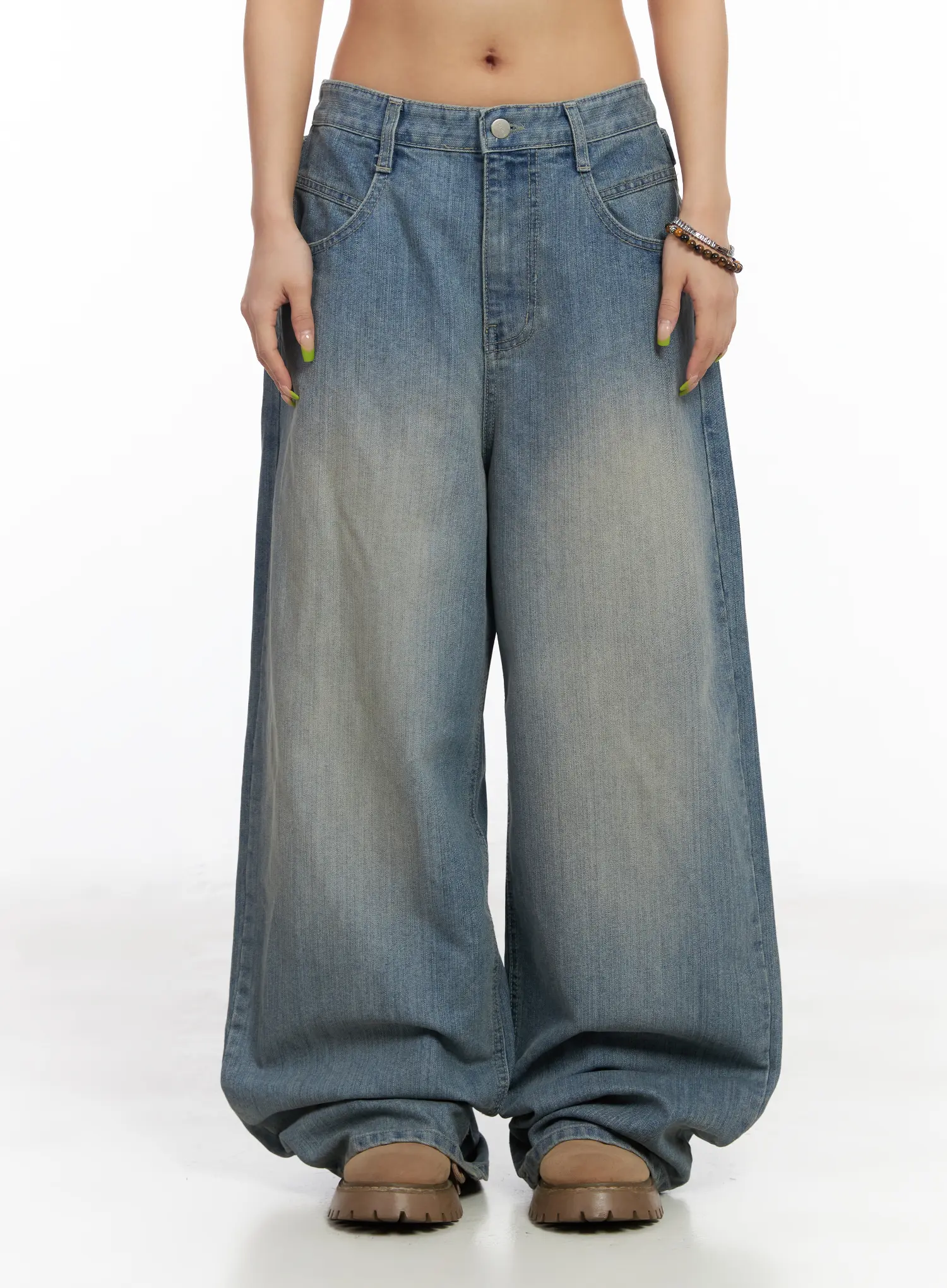 Ricci Washed Low-Rise Baggy Jeans CM520 - Image 11