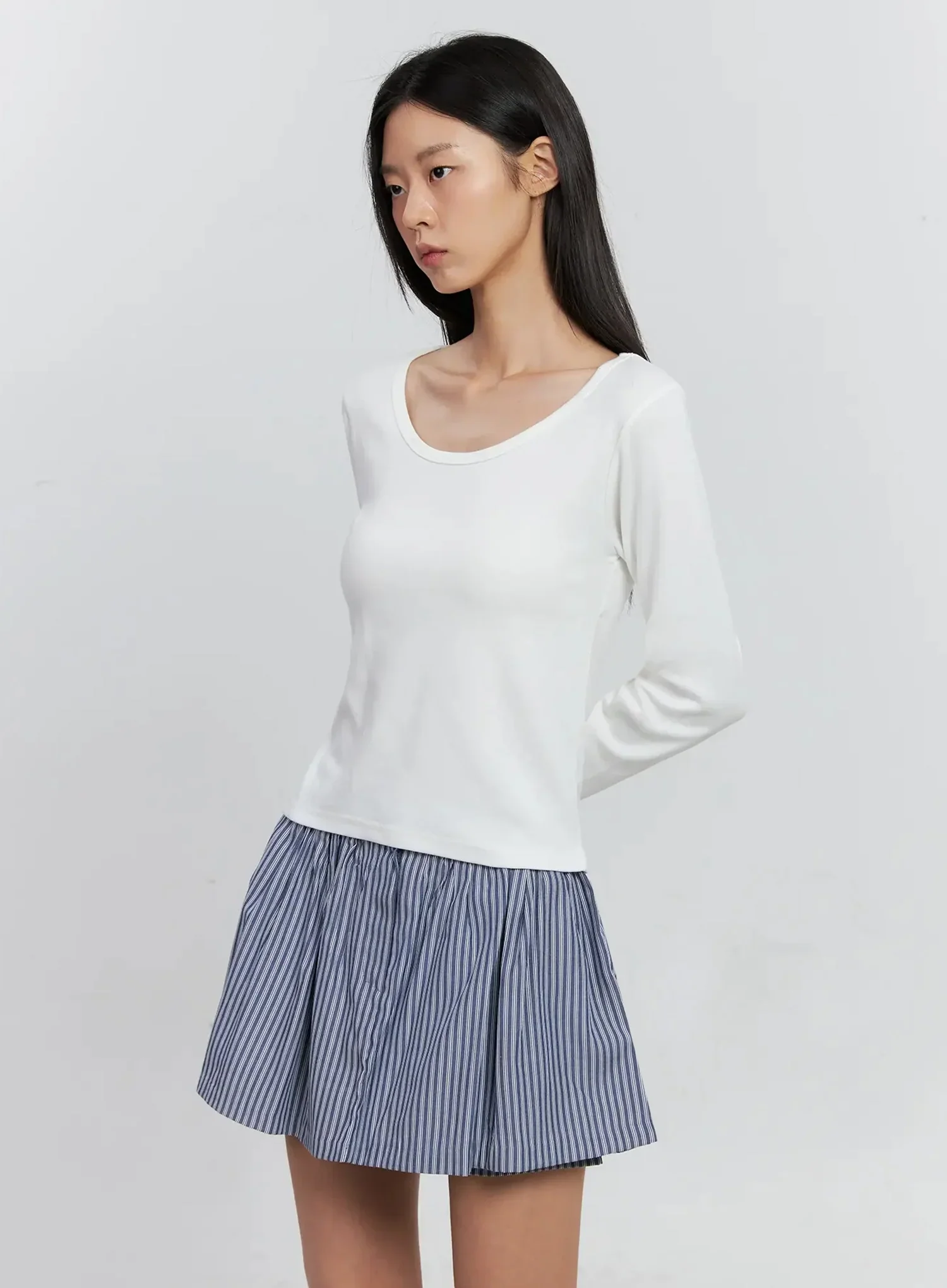 Round-Neck Long Sleeve Top IS515 - Image 3