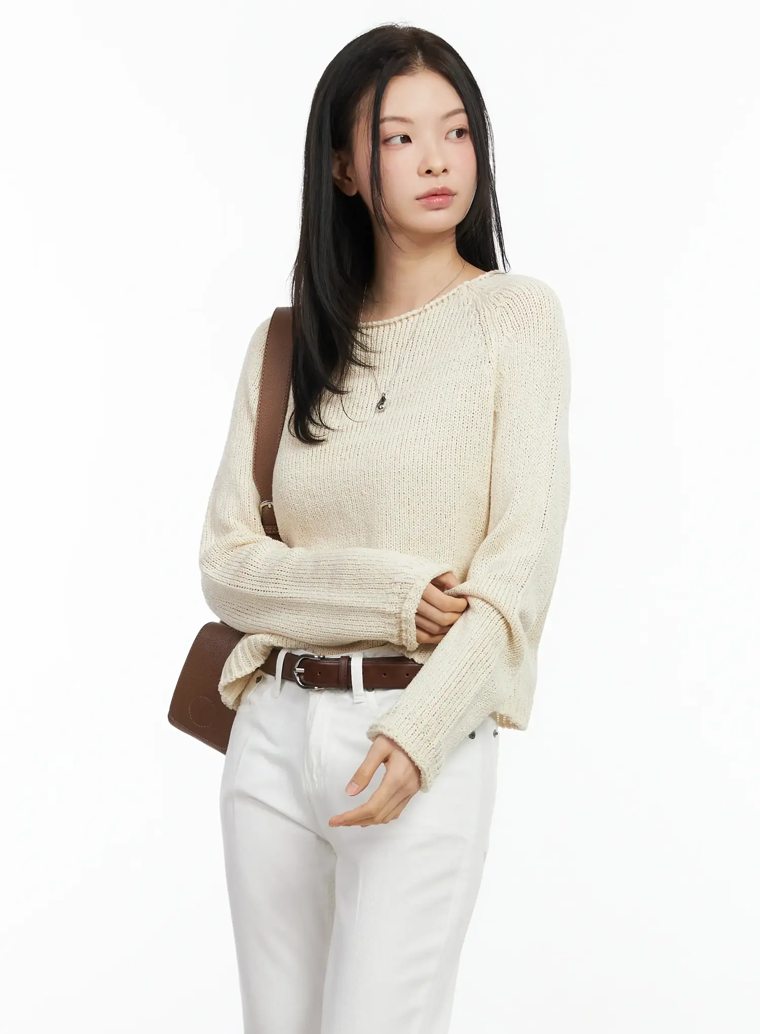 Round Neck Pendant Sweater IM524