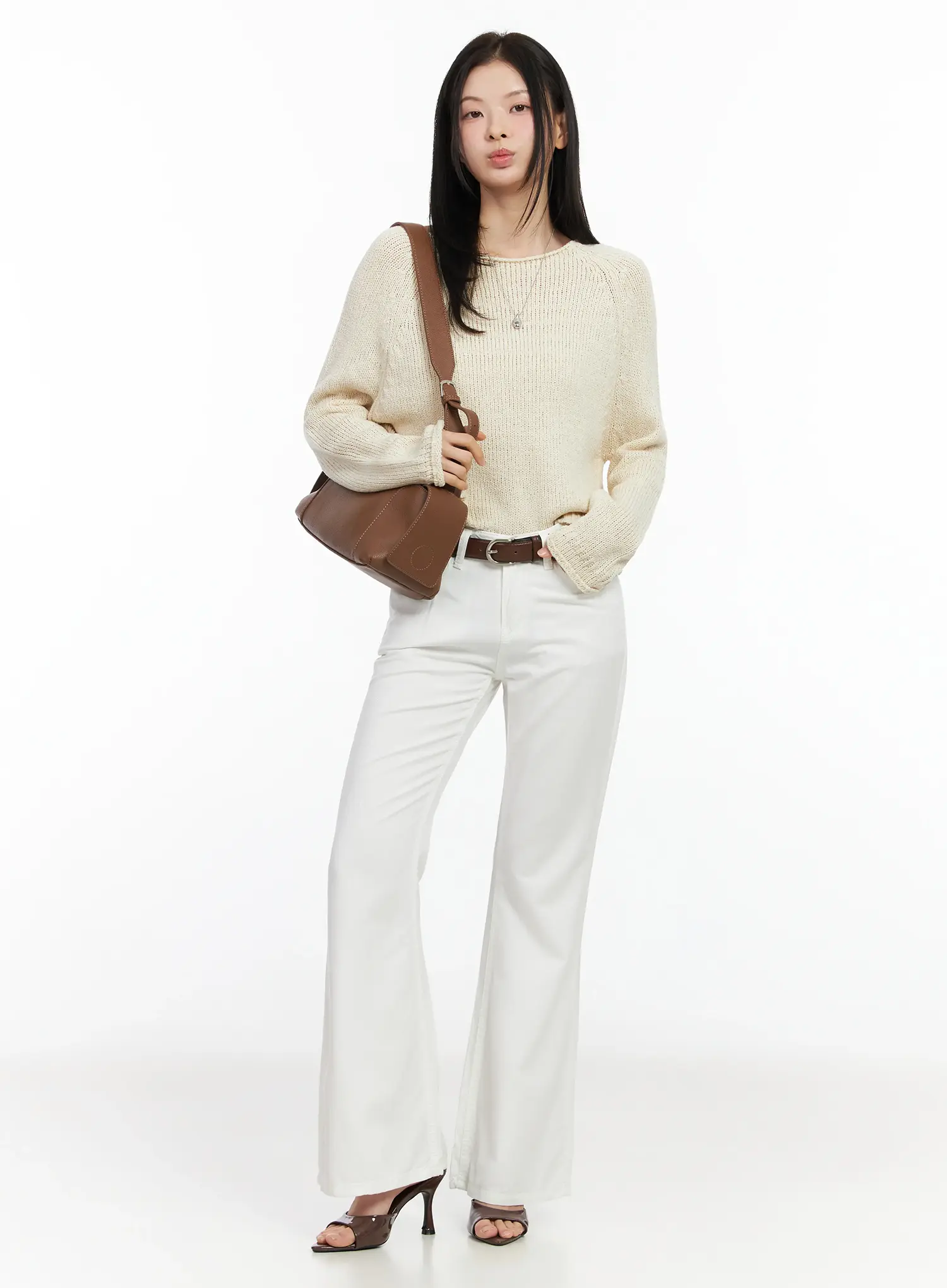 Round Neck Pendant Sweater IM524 - Image 4