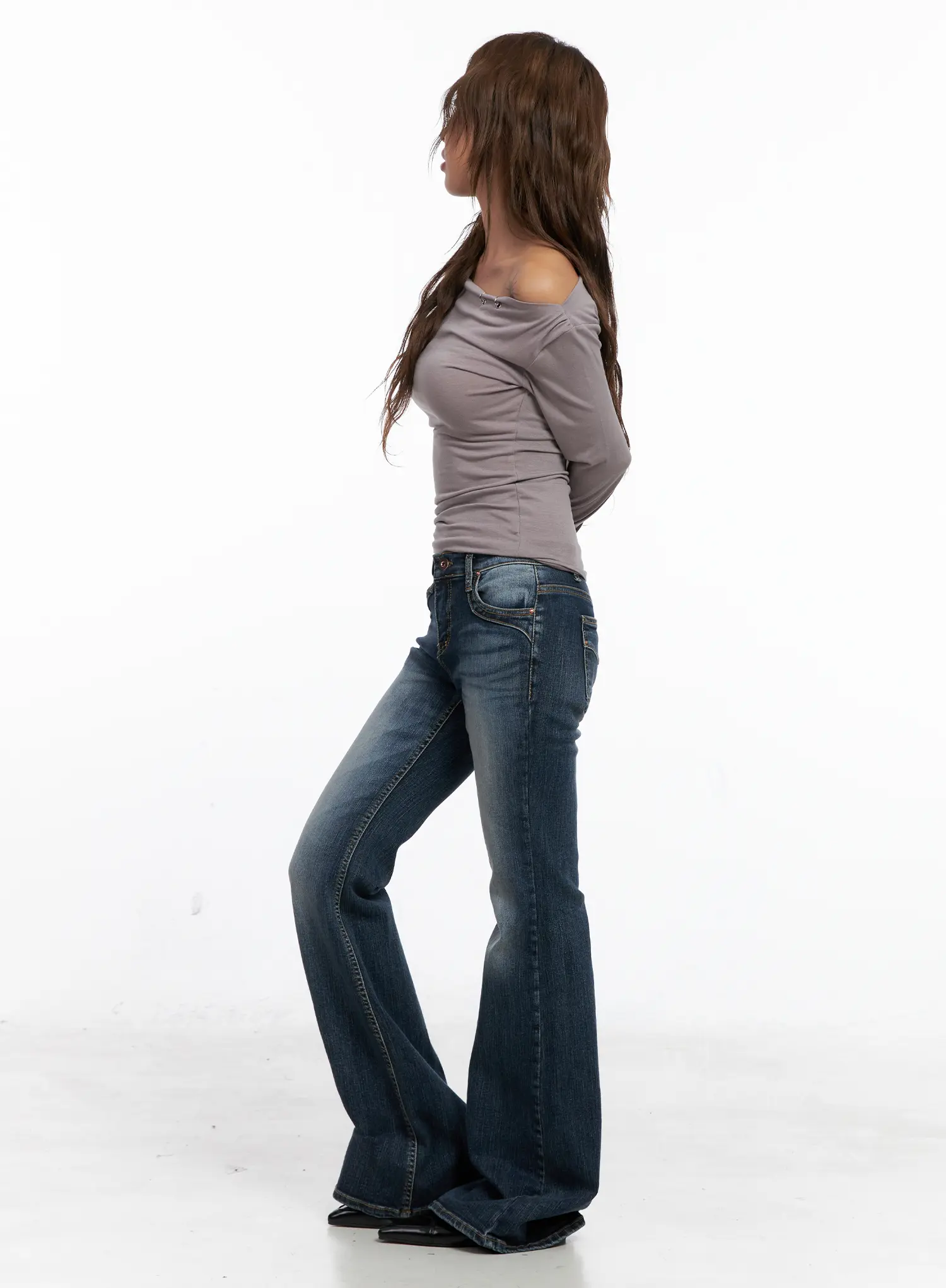 Saanvi Vintage Wash Flare Jeans CS522 - Image 4
