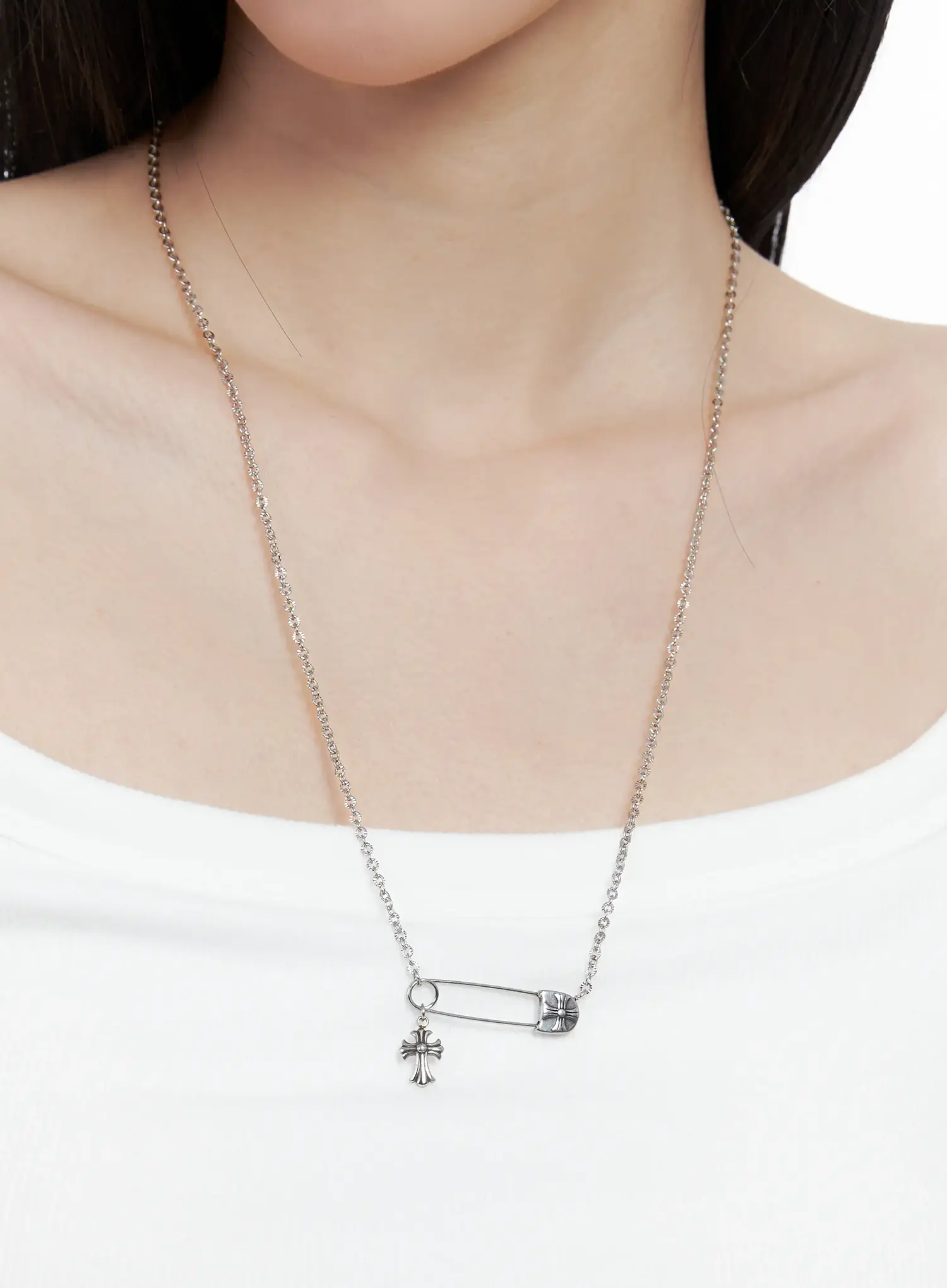 Safety Pin Necklace CO503 - Image 8