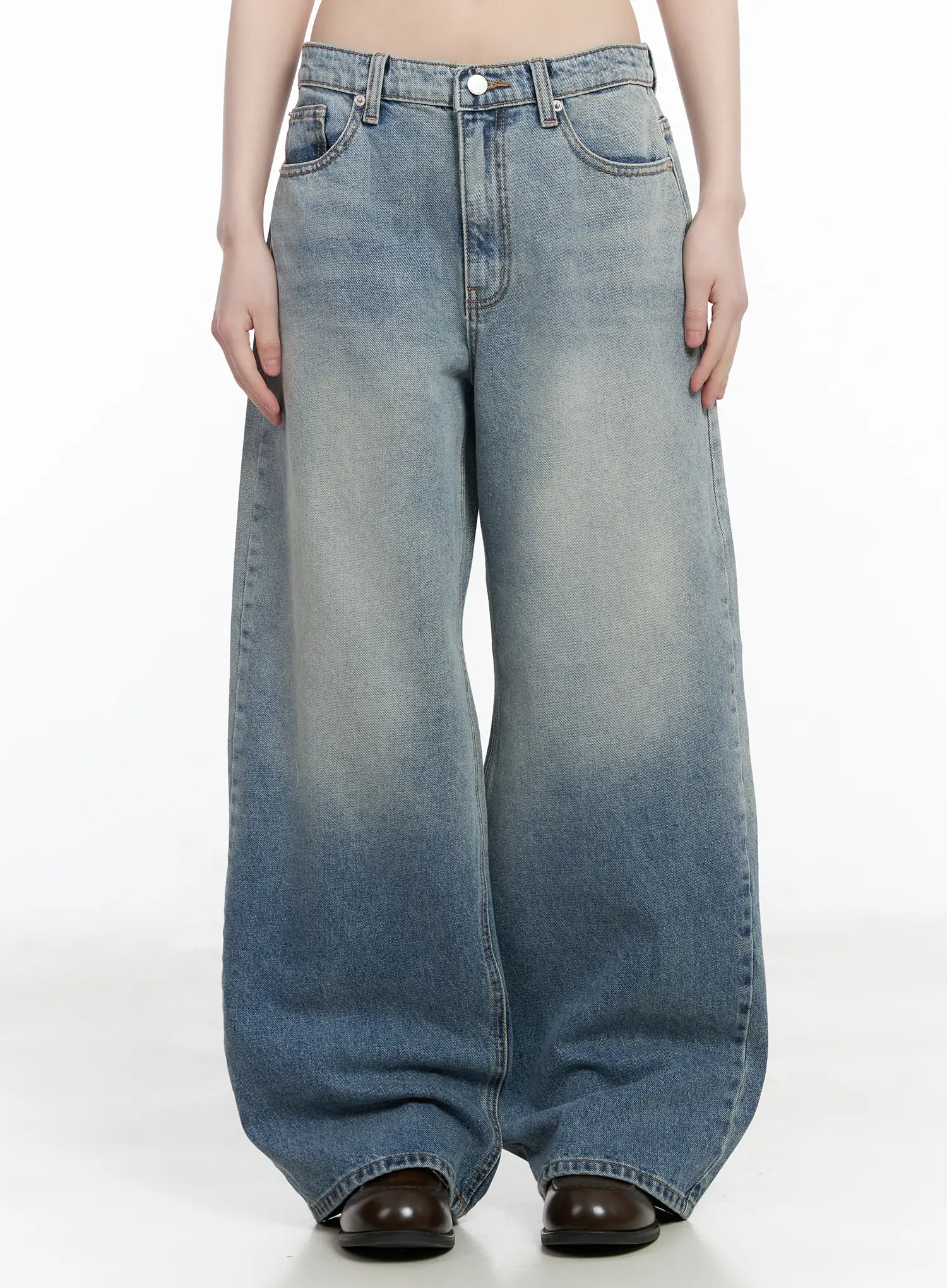 Sarai Gradient Wash Baggy Jeans CM524