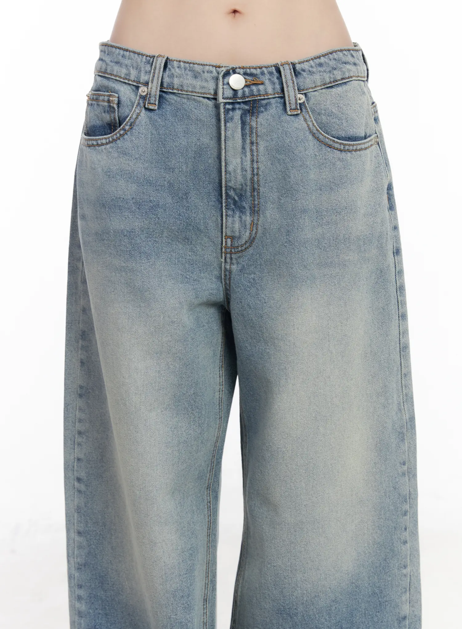 Sarai Gradient Wash Baggy Jeans CM524 - Image 8