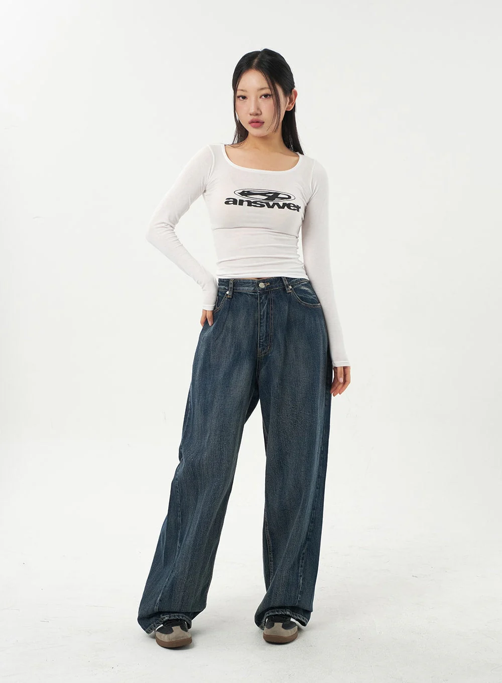 Scoop Neck Graphic Top CA325 - Image 4