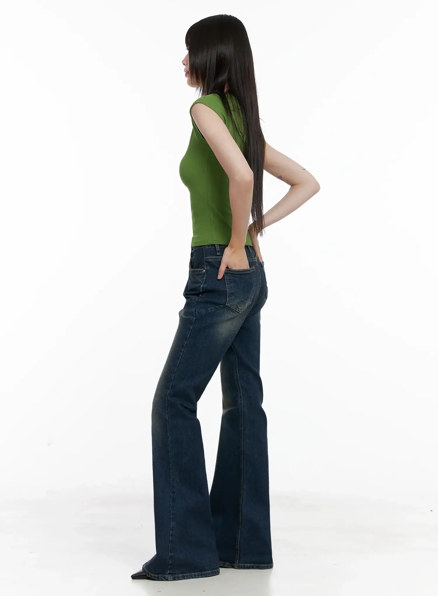 Seoyeon High-Waist Distressed Flare Jeans IL531 - Image 11