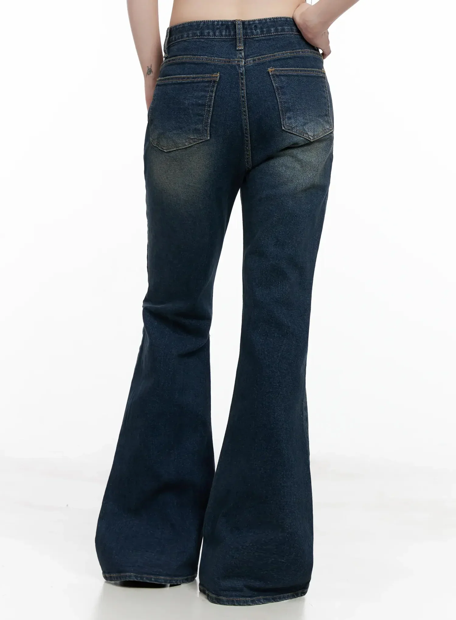 Seoyeon High-Waist Distressed Flare Jeans IL531 - Image 15