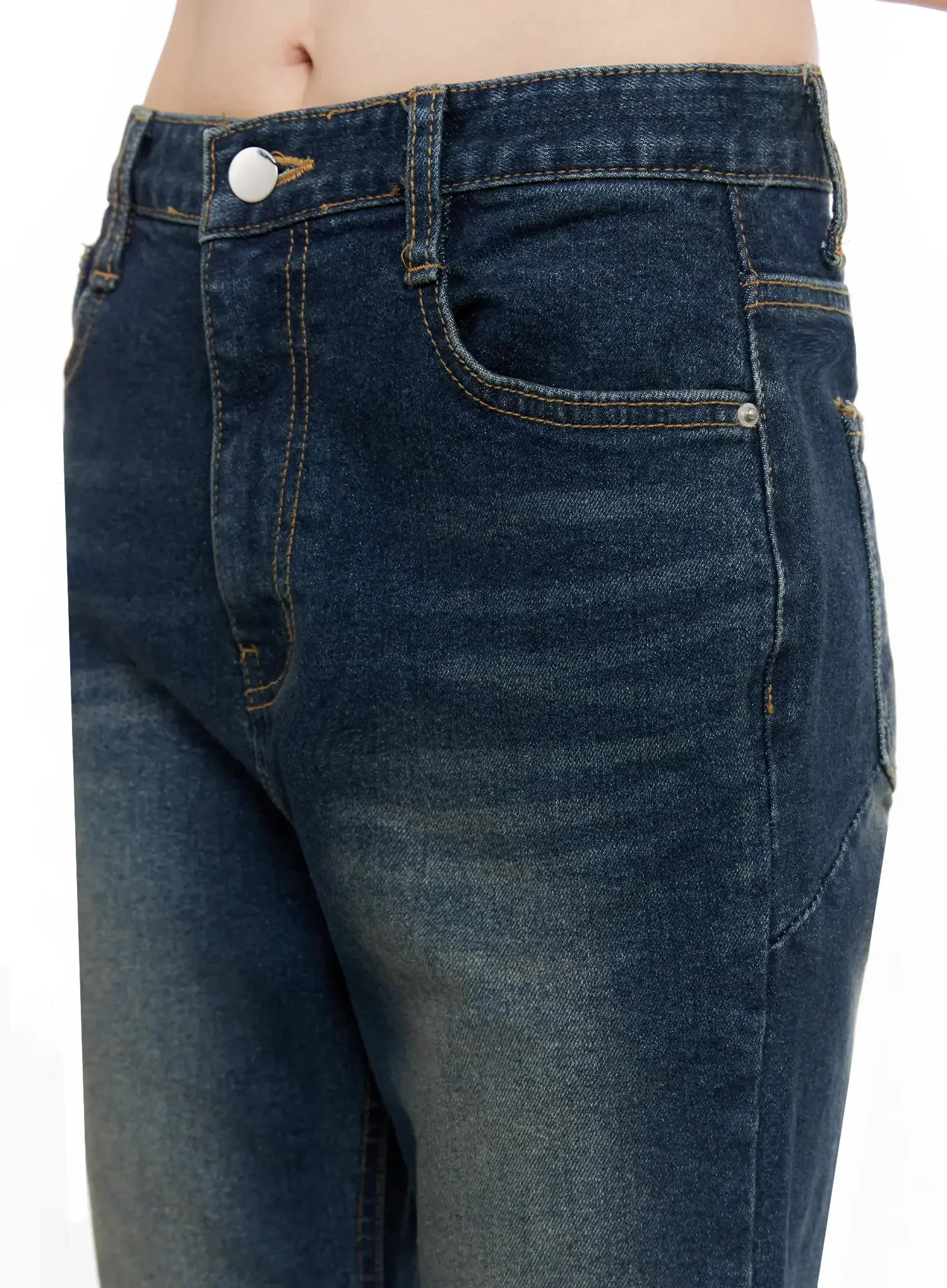 Seoyeon High-Waist Distressed Flare Jeans IL531 - Image 3