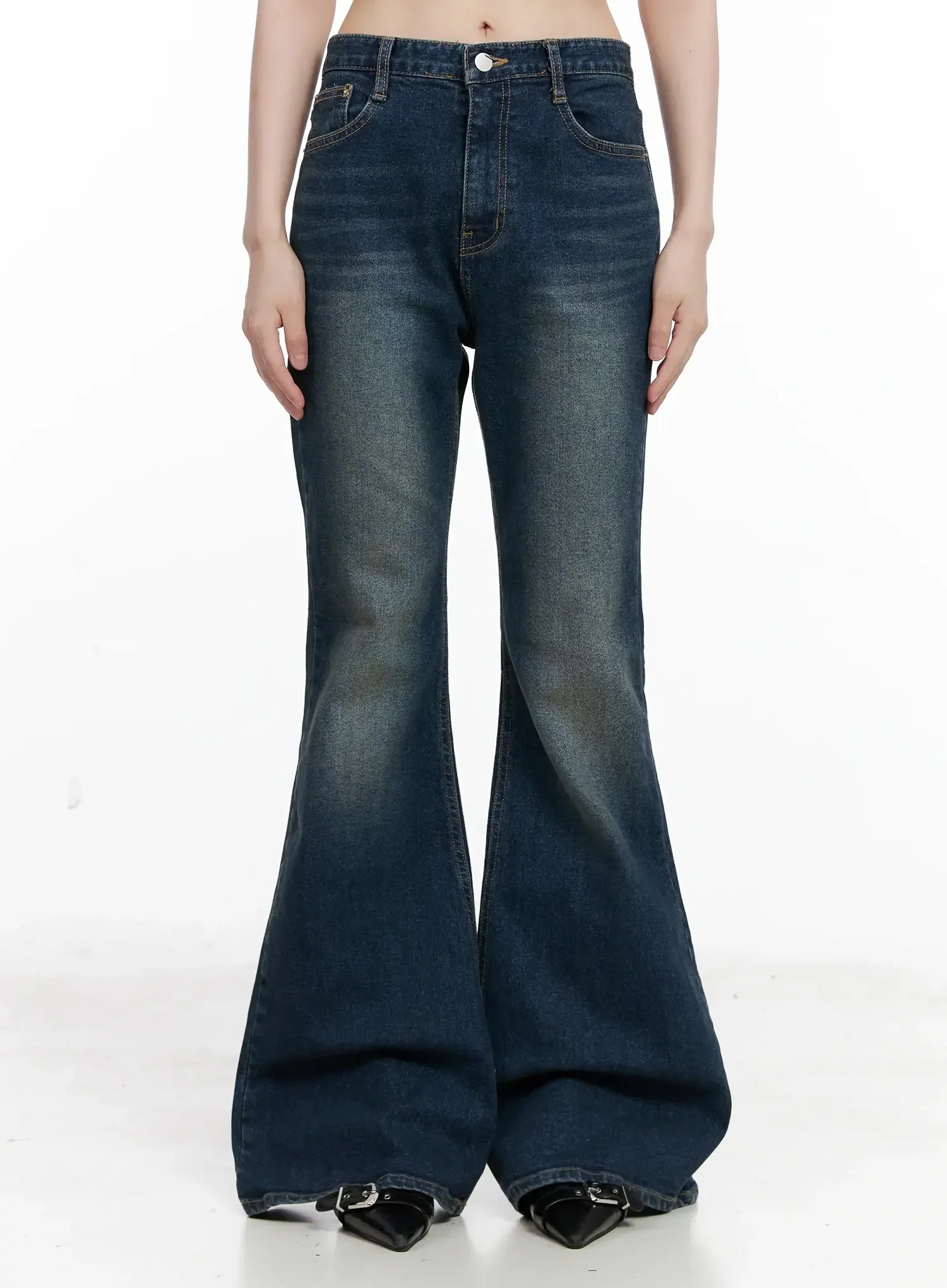 Seoyeon High-Waist Distressed Flare Jeans IL531 - Image 4