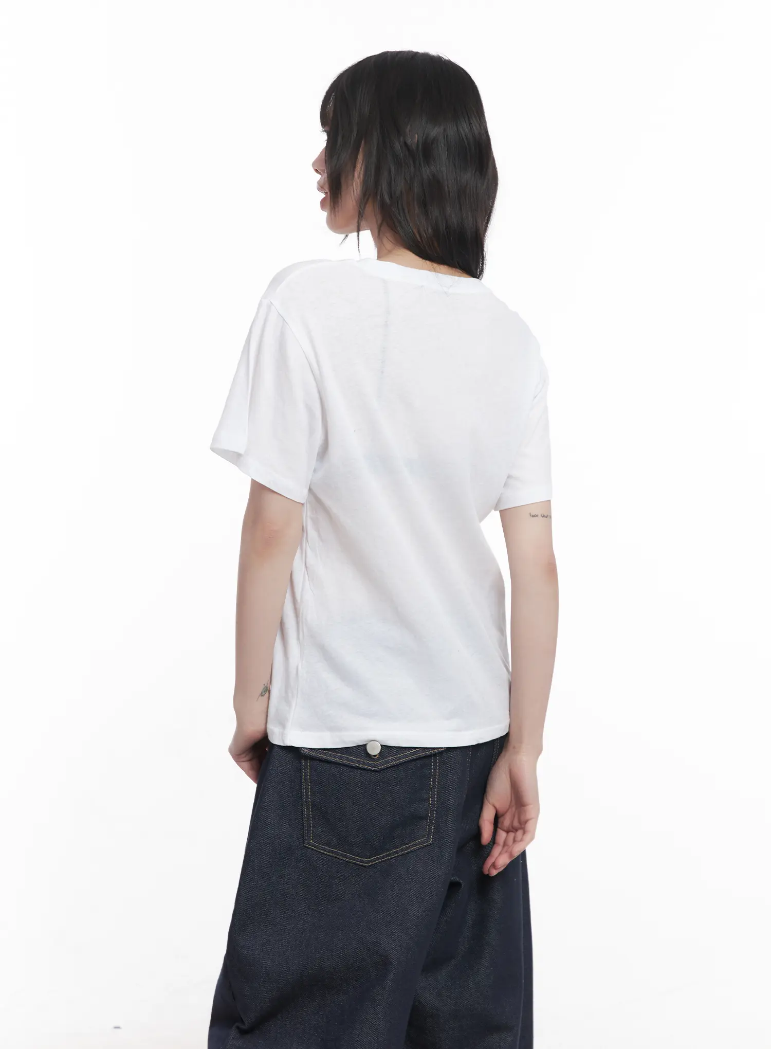 Sheer Heart Graphic Tee CU519 - Image 8