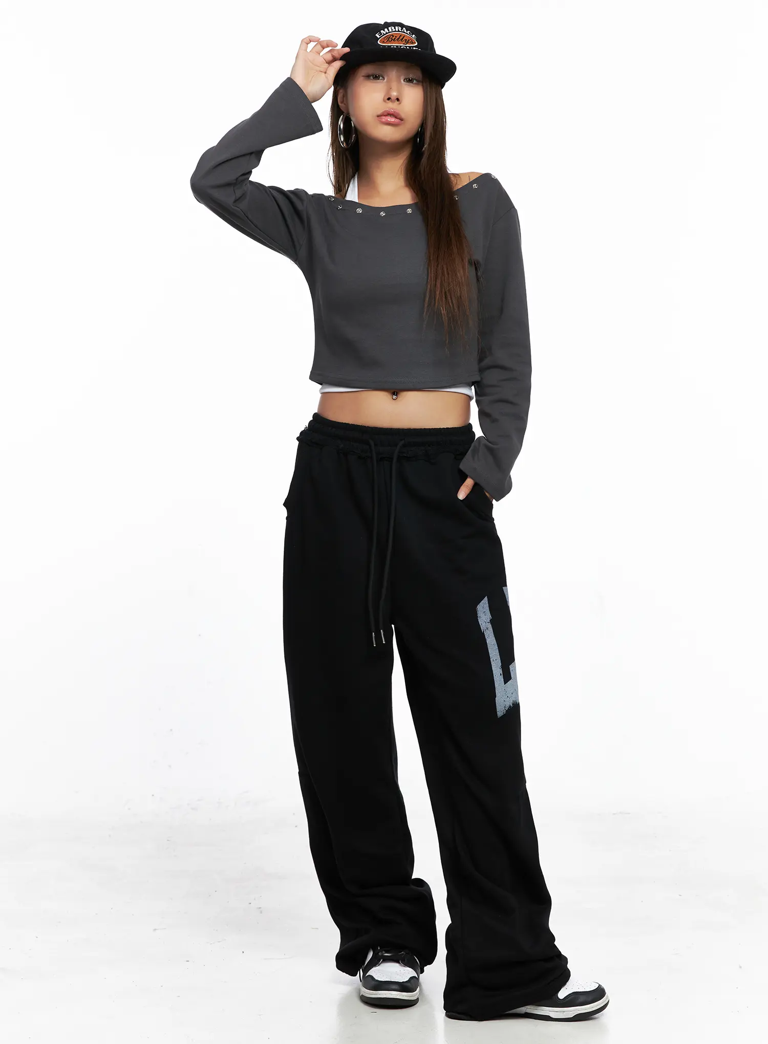 Side Graphic Wide-Leg Sweatpants CO510 - Image 2