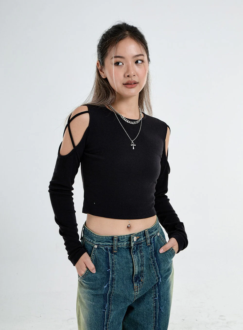 Simple Off Shoulder Crop Top CO04 - Image 9