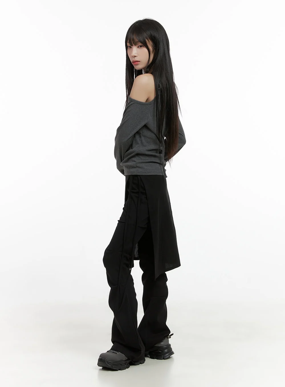 Sleek Cut-Out Detail Long Sleeve Top CS413 - Image 3