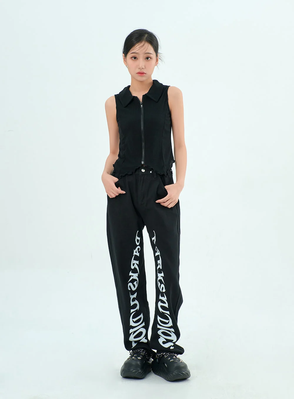 Sleeveless Zip-Up Top BY308 - Image 4