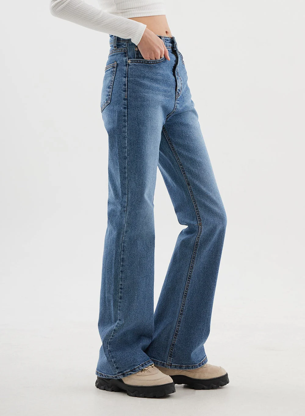 Slim Fit Bootcut Jeans CJ311 - Image 9