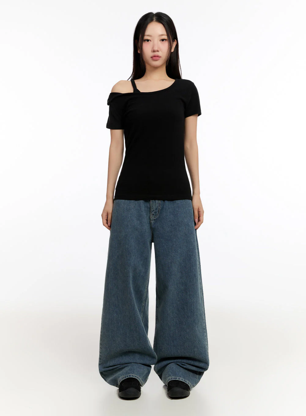 Slim-Fit Buttoned U Neck Top IU509 - Image 6