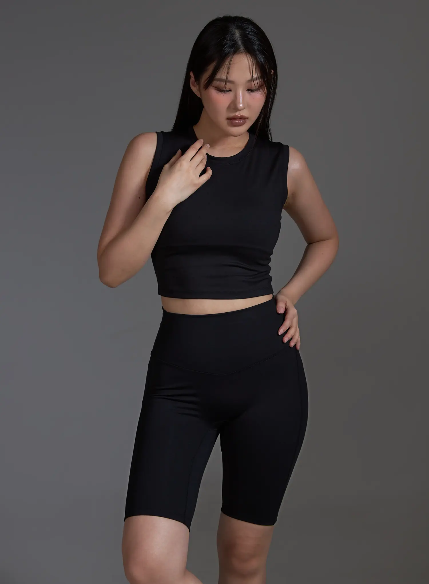 Slim Fit Cropped Sleeveless Top (Black) IO517 - Image 9