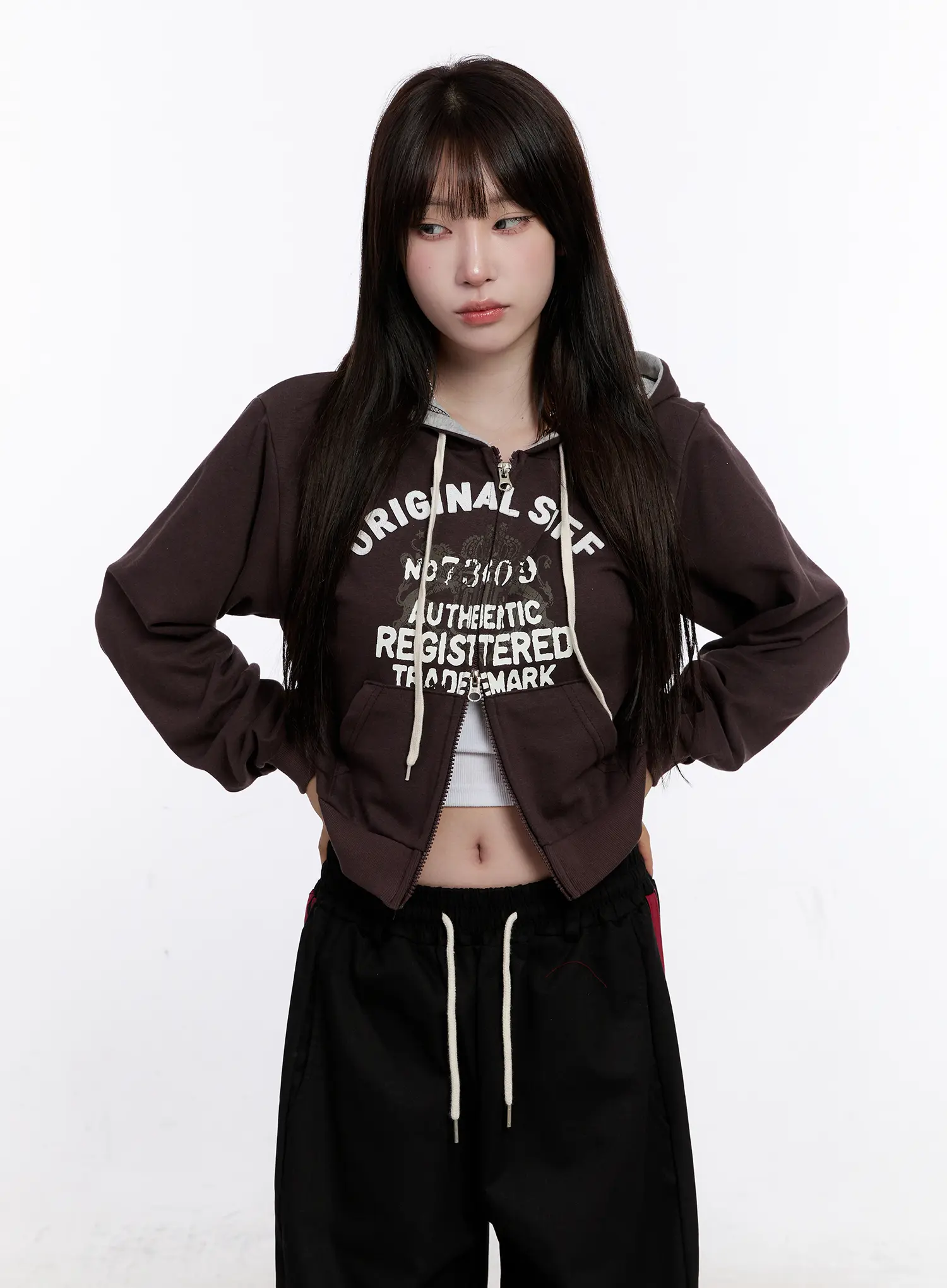 Slim-Fit Graphic Zip Hoodie CO501 - Image 9
