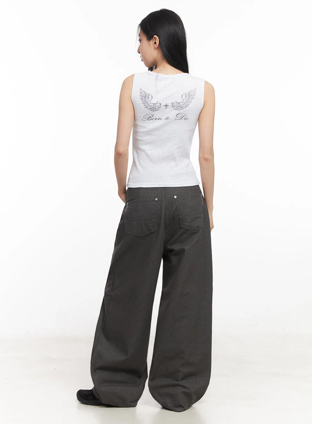 Slim-Fit Sleeveless Star Graphic Top IY516 - Image 14