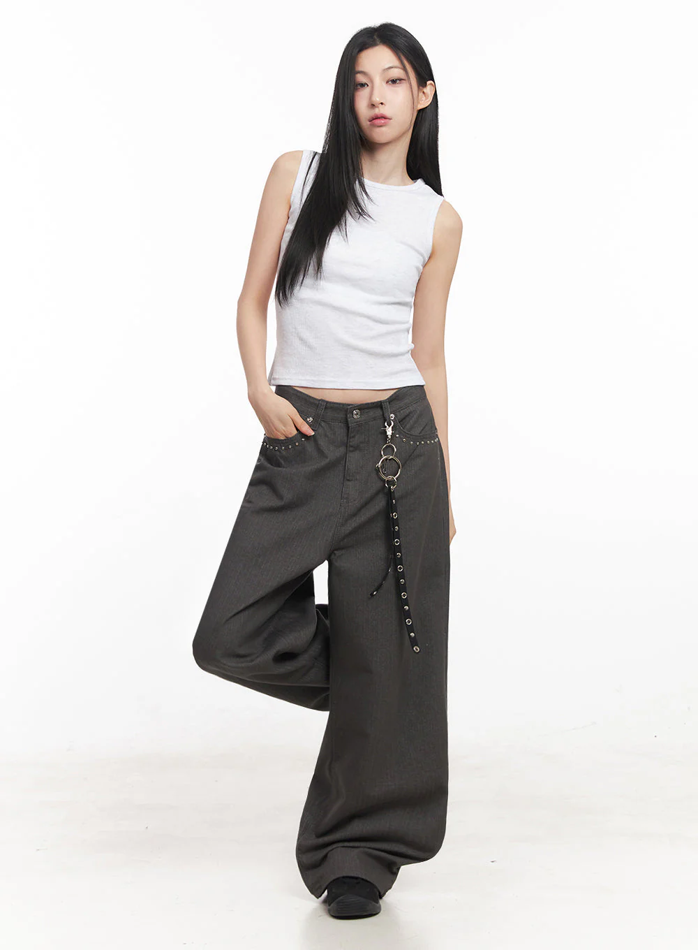 Slim-Fit Sleeveless Star Graphic Top IY516 - Image 7