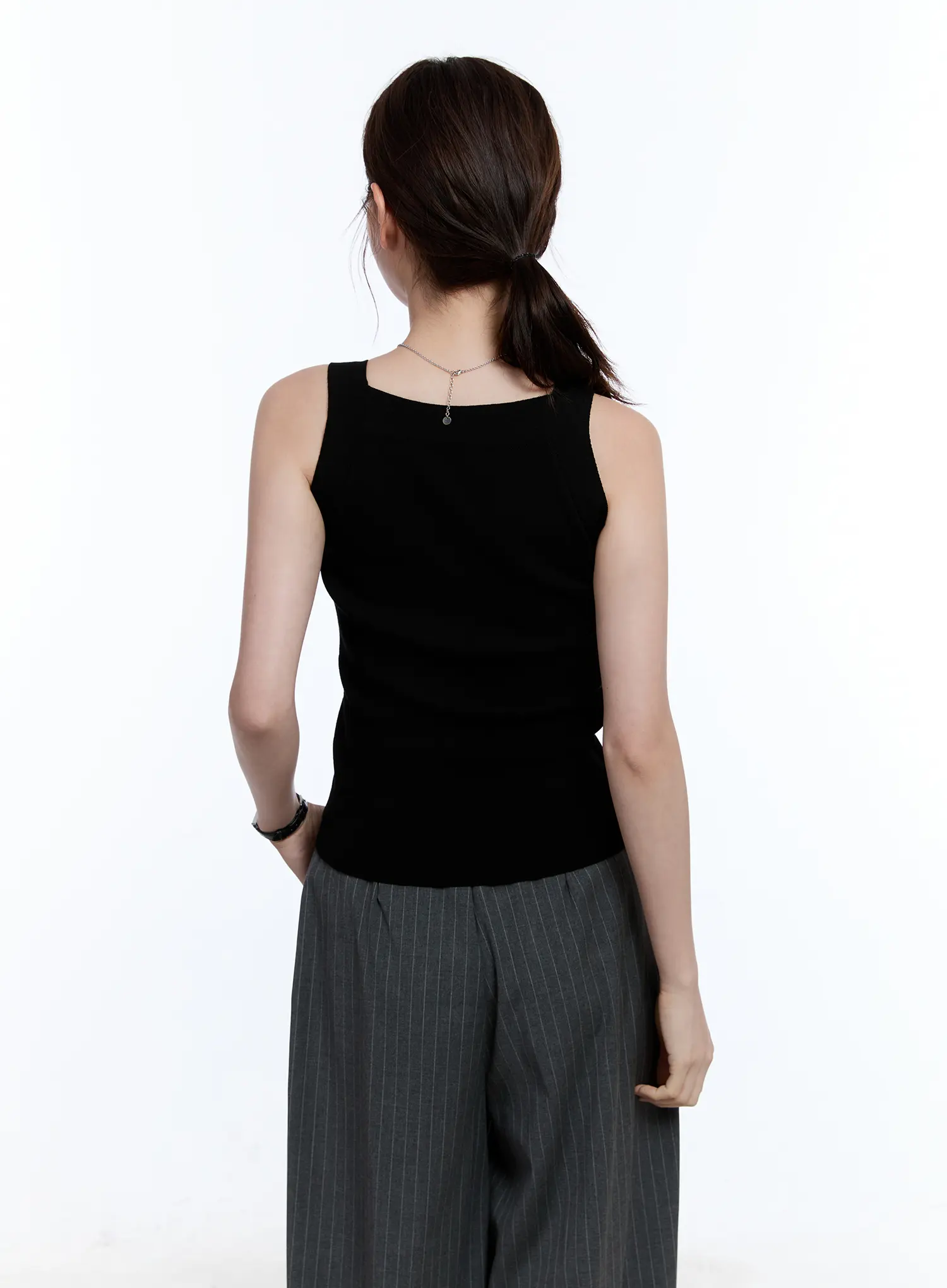 Slim-Fit Sleeveless Sweater CU513 - Image 7