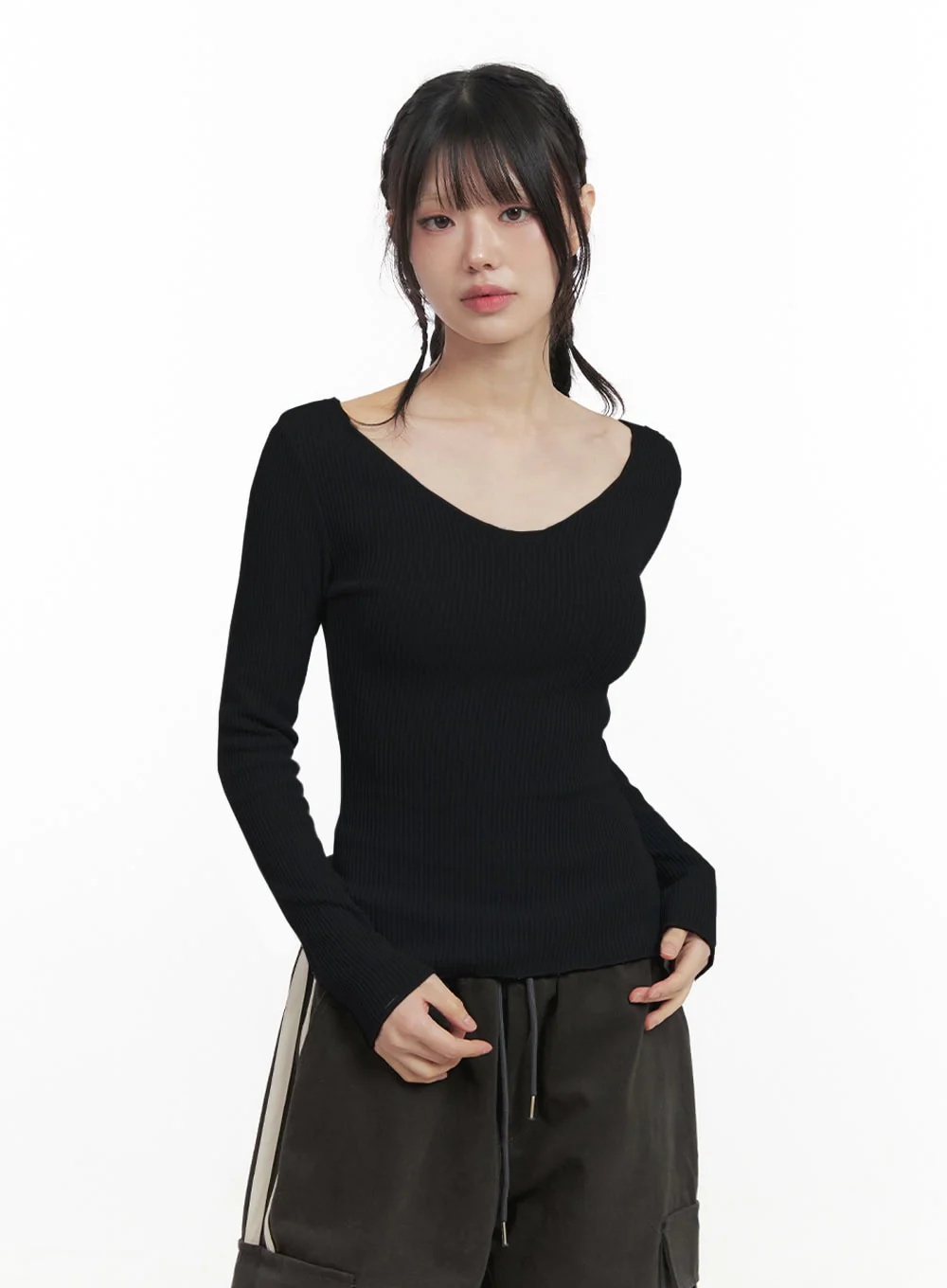 Slim-Fit V-Neck Long Sleeve Top IN427 - Image 14